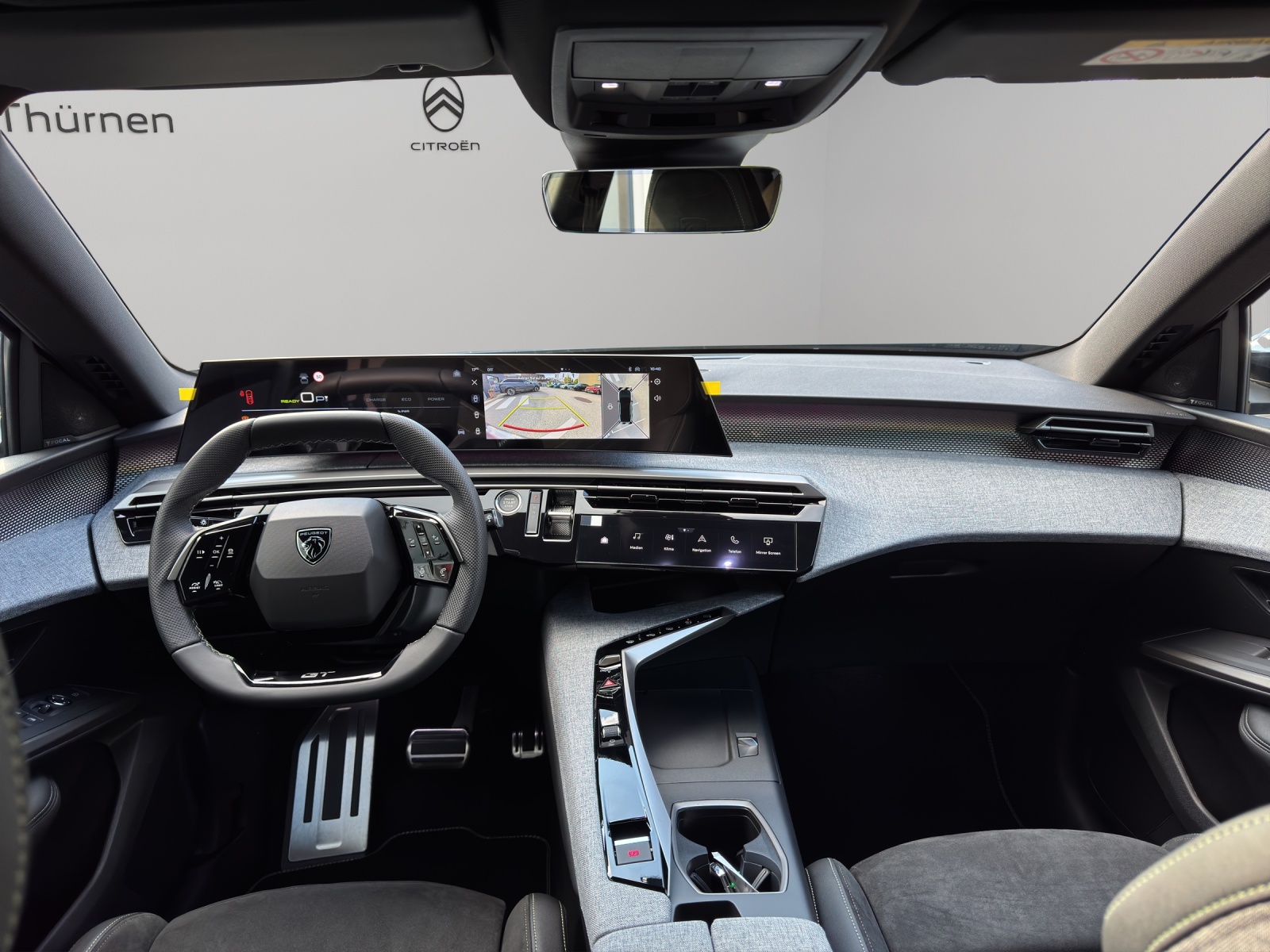 PEUGEOT 3008 e-Launch Edition AWD - 7