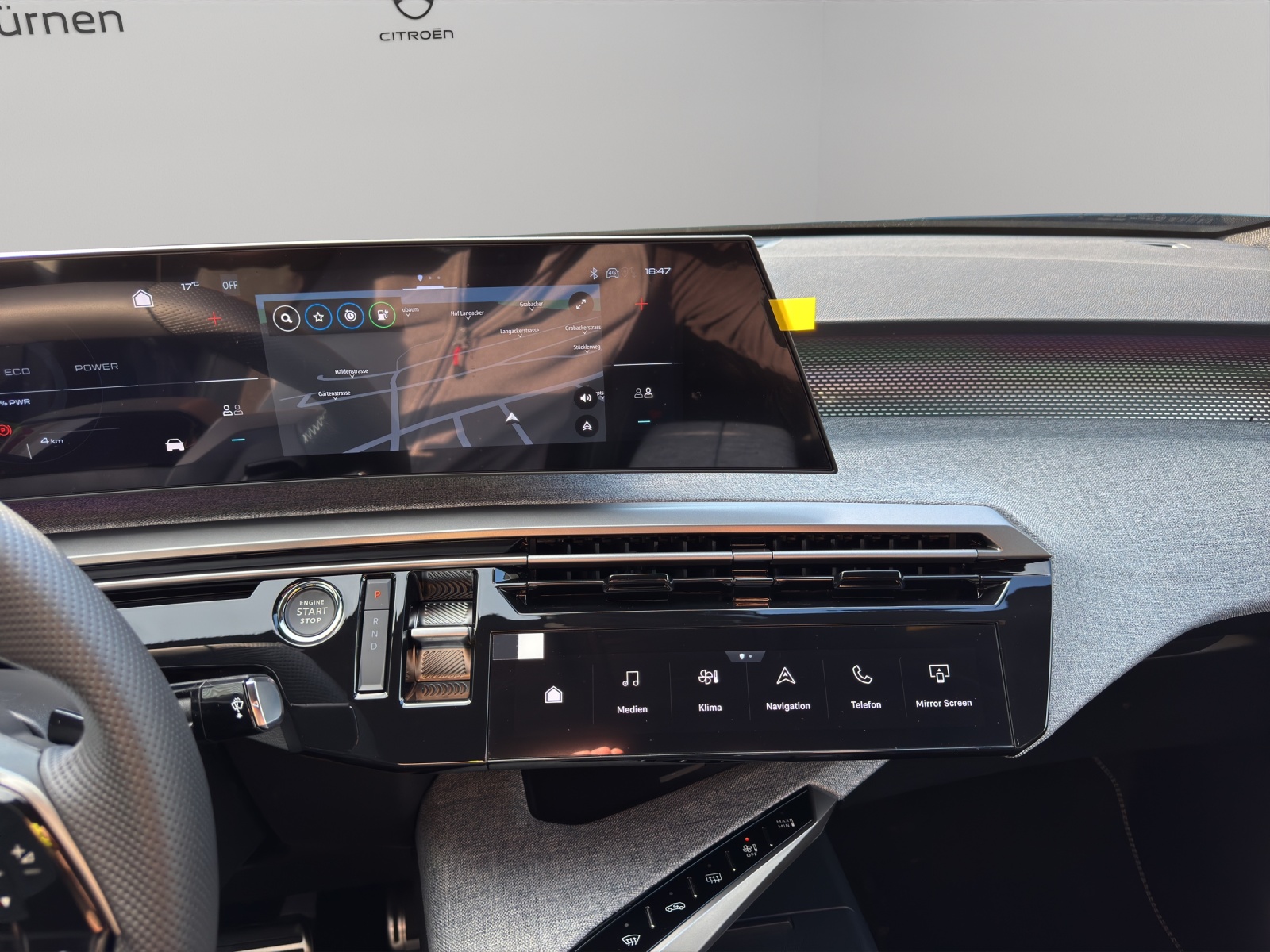 PEUGEOT 3008 e-Launch Edition AWD - 8