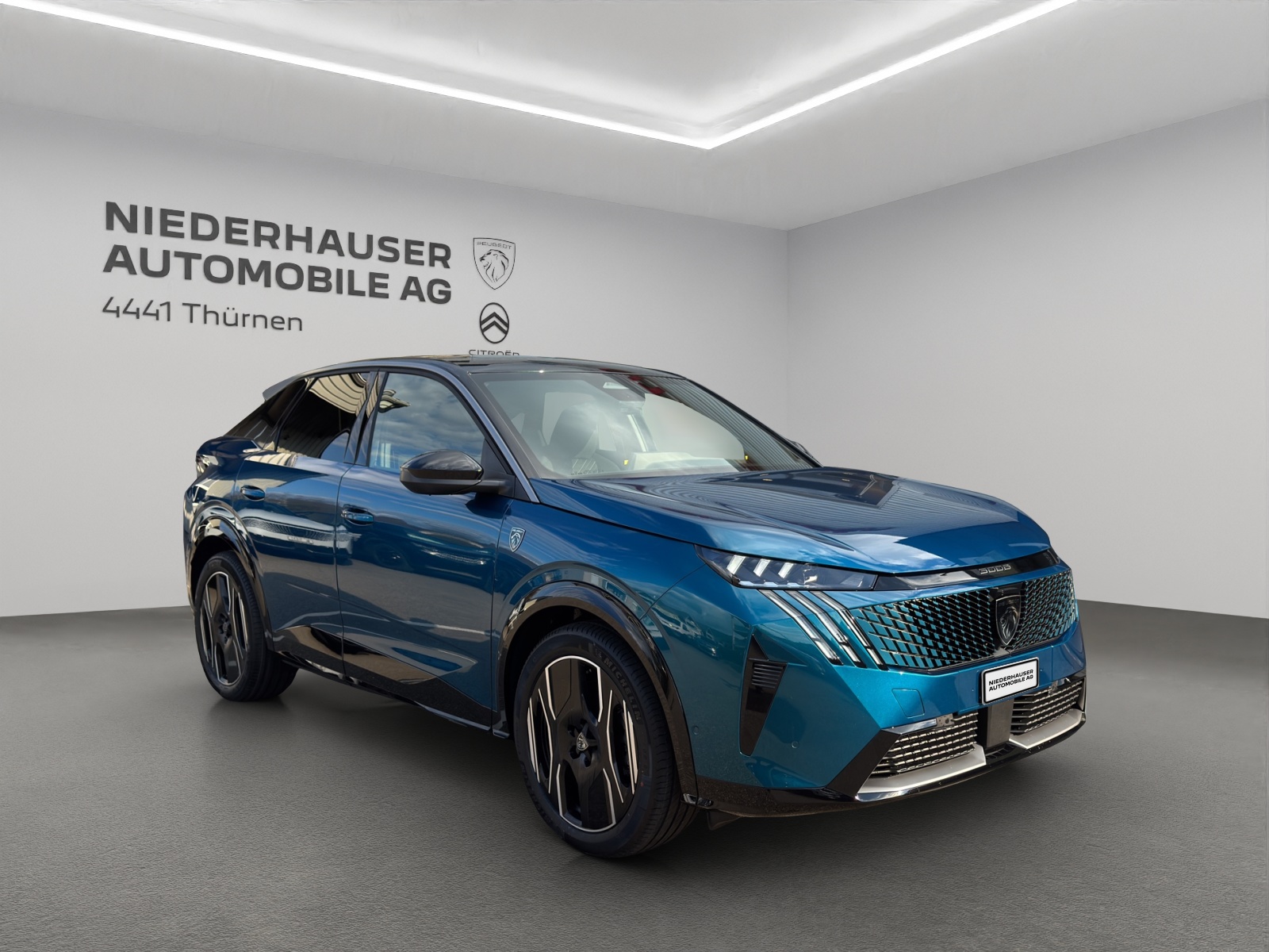 PEUGEOT 3008 e-Launch Edition AWD