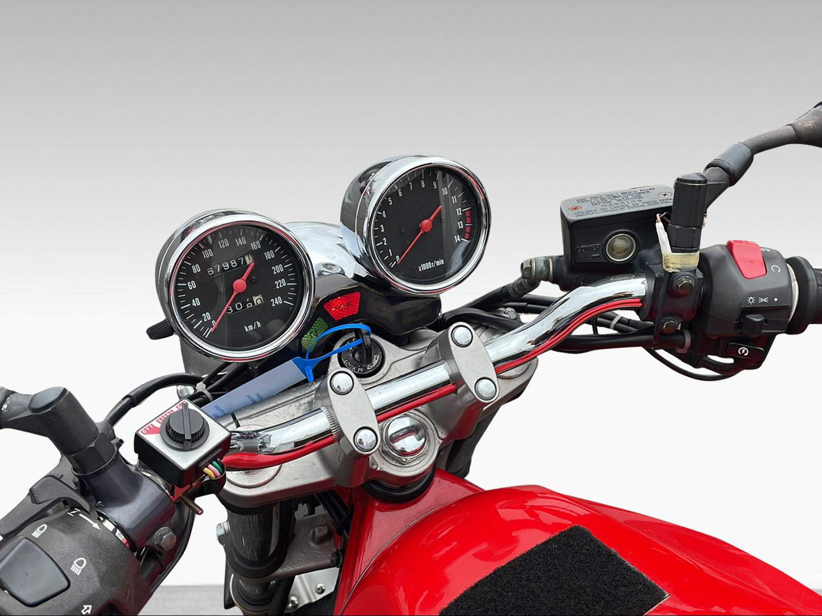 SUZUKI GSF 600 Bandit S - 8