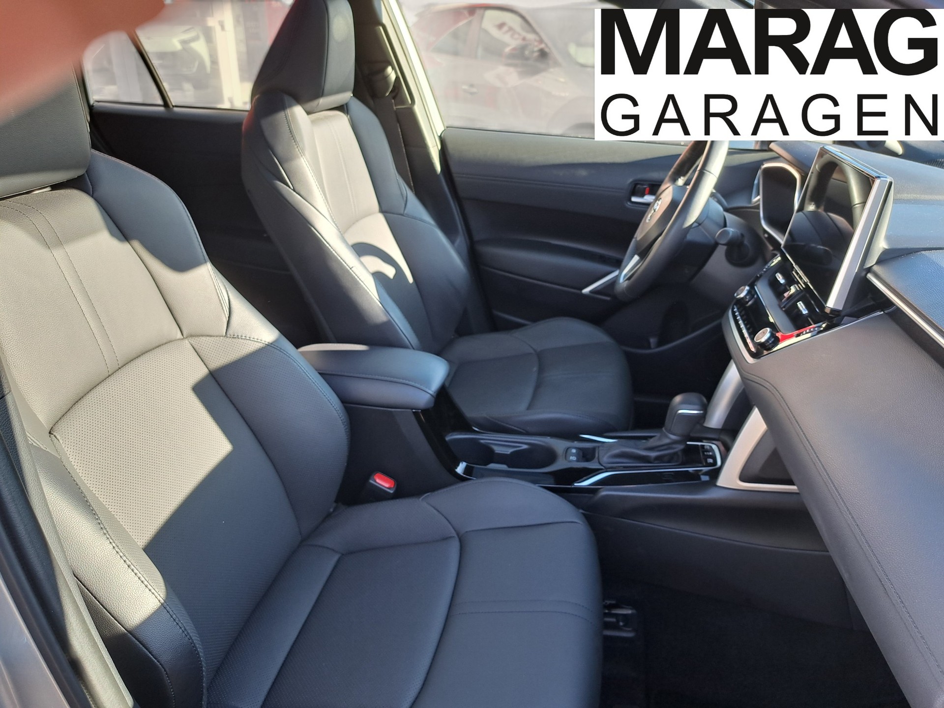 TOYOTA Corolla Cross 2.0 4WD Premium e-CVT - 6