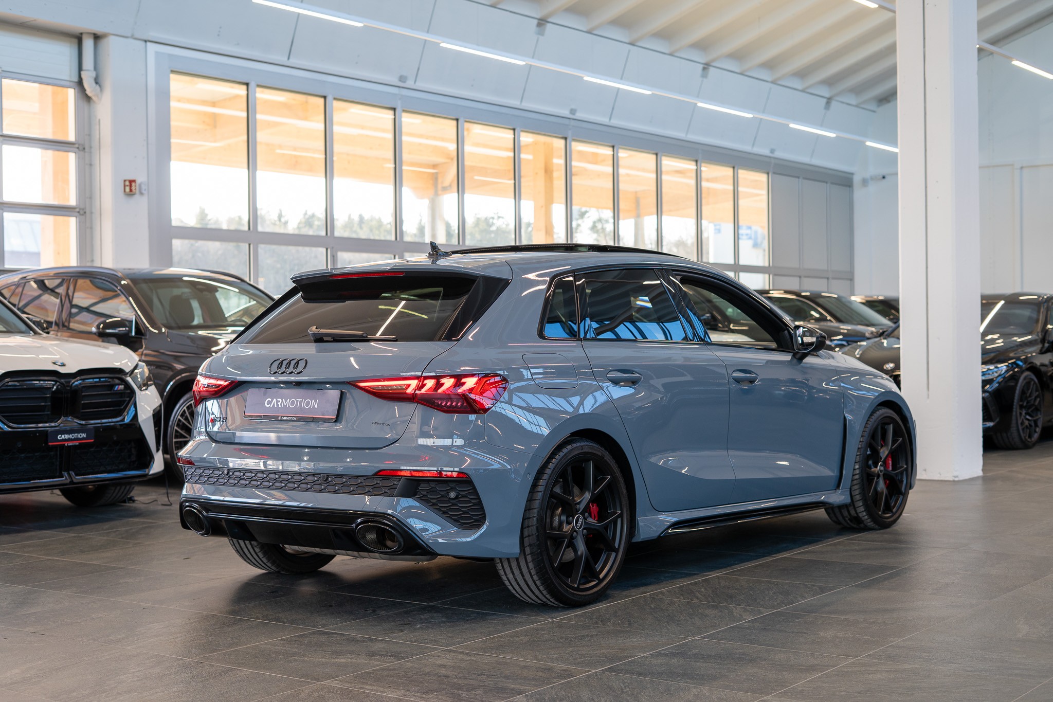 RS3 Sportback 2.5 TFSI quattro S-Tronic / Panorama / Rückfahrkamera