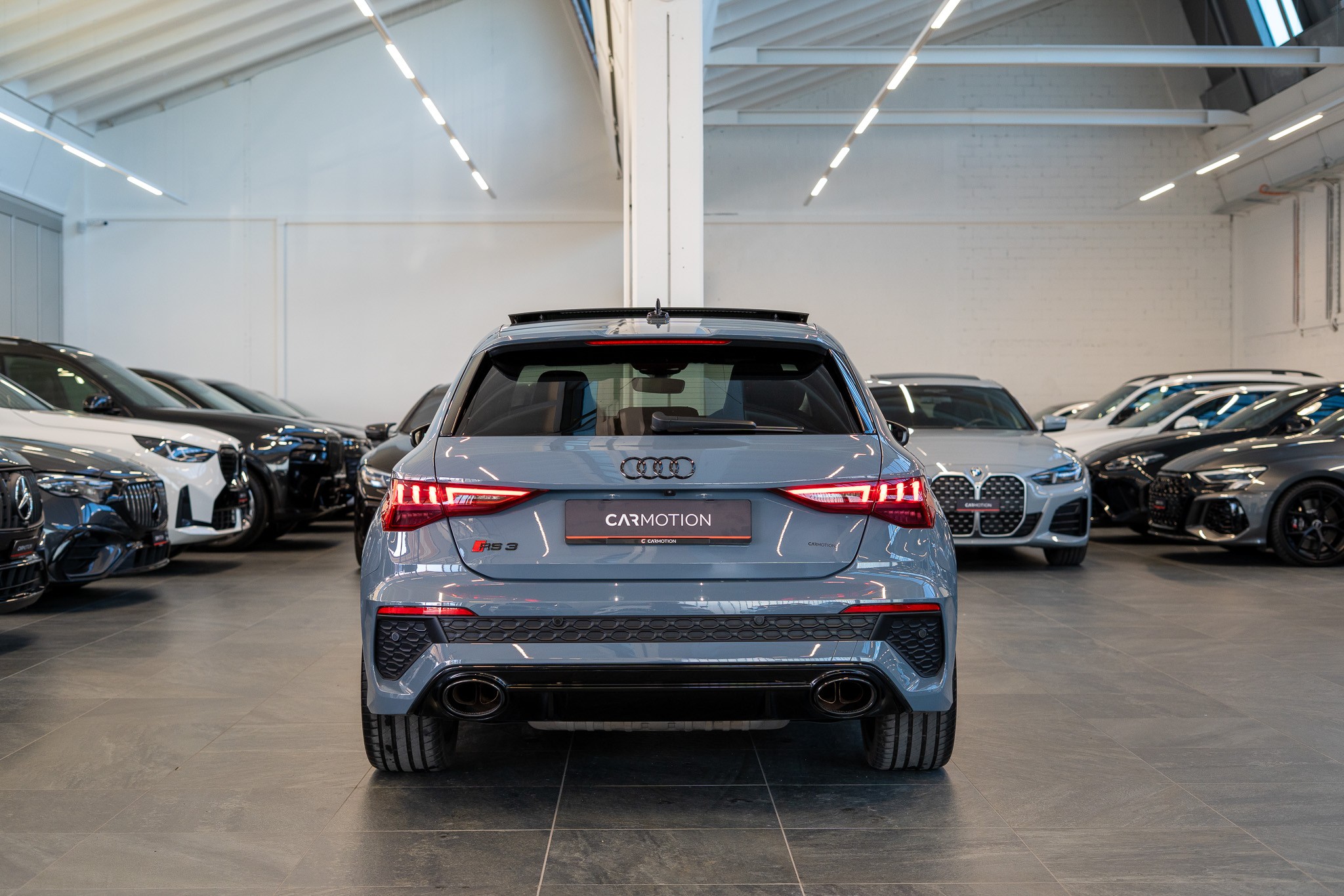 RS3 Sportback 2.5 TFSI quattro S-Tronic / Panorama / Rückfahrkamera