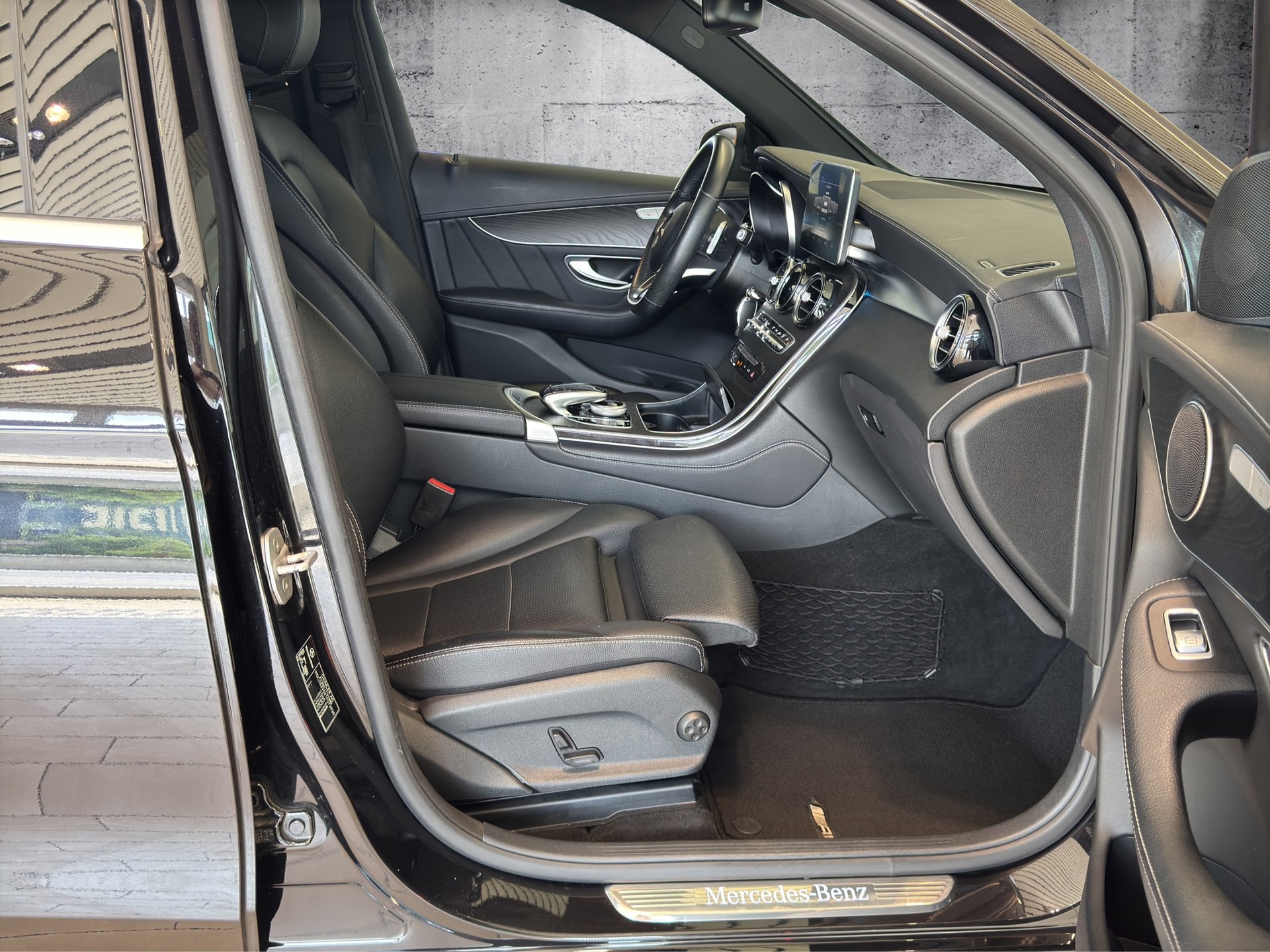 MERCEDES-BENZ GLC 250 d AMG Line 4Matic 9G-Tronic - 9