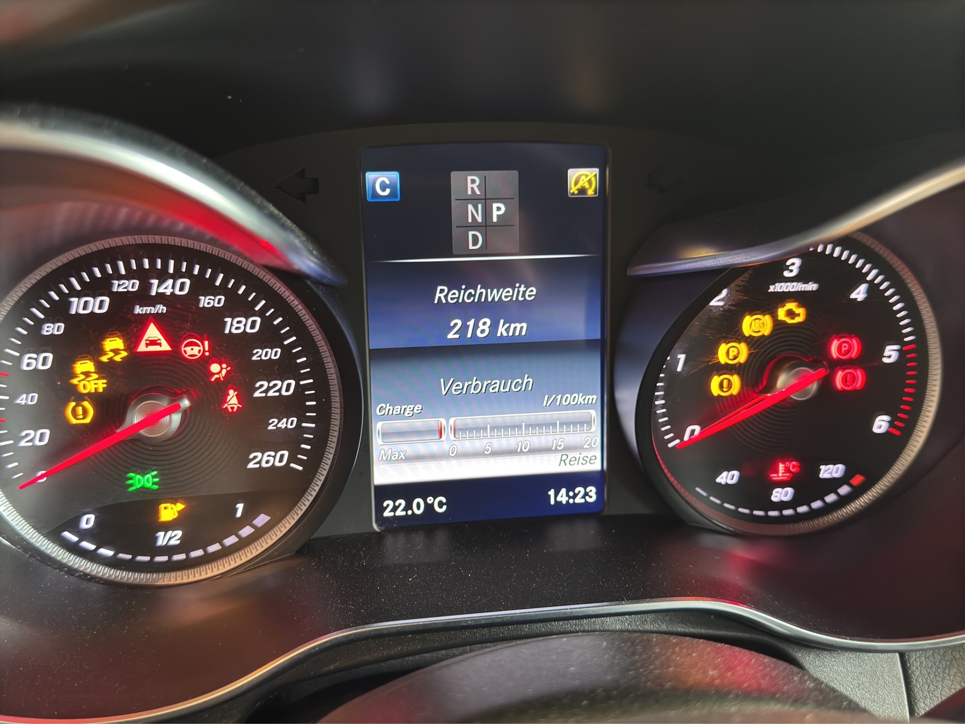 MERCEDES-BENZ GLC 250 d AMG Line 4Matic 9G-Tronic - 14