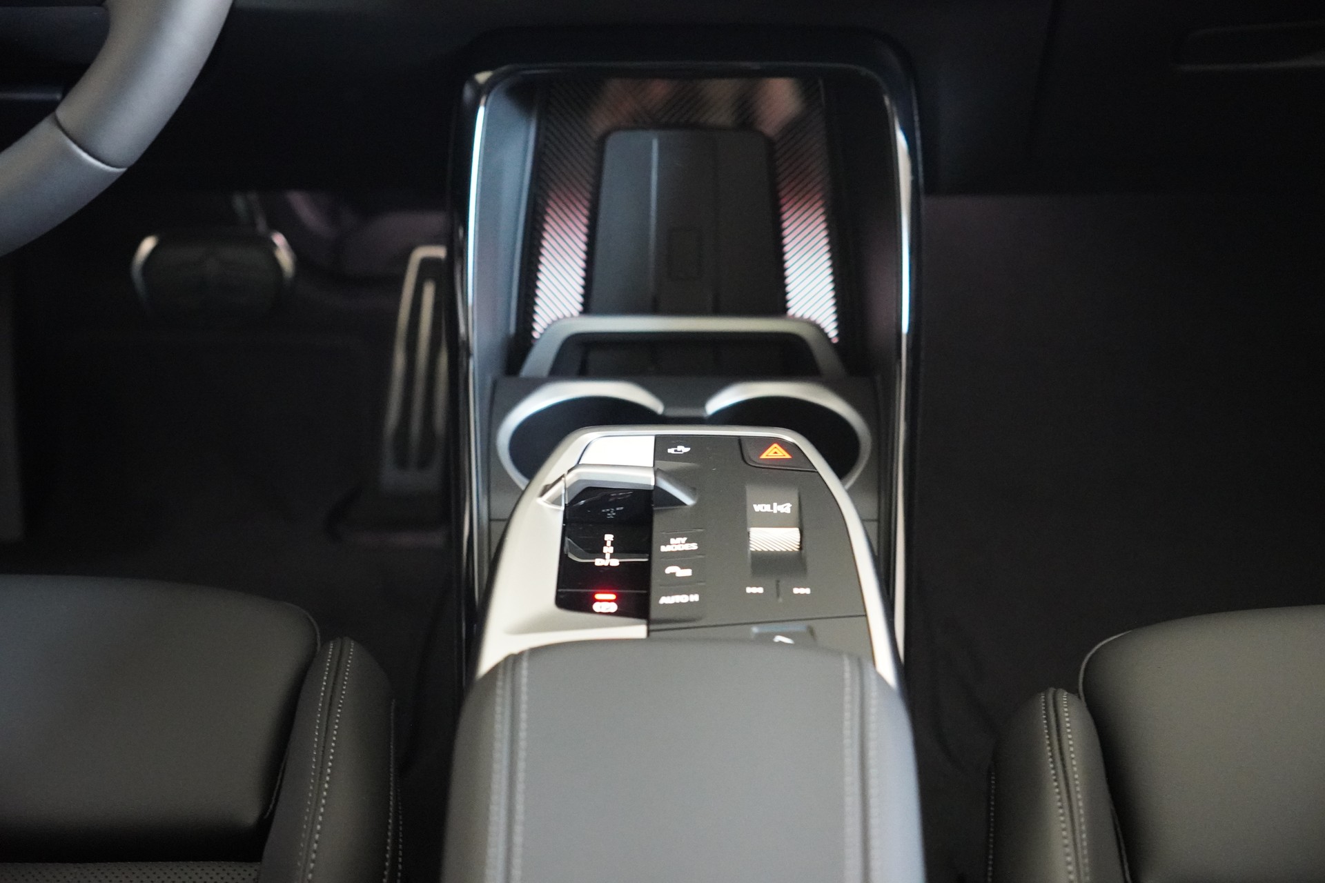 BMW iX1 xDrive 30 M Sport Pro - 19