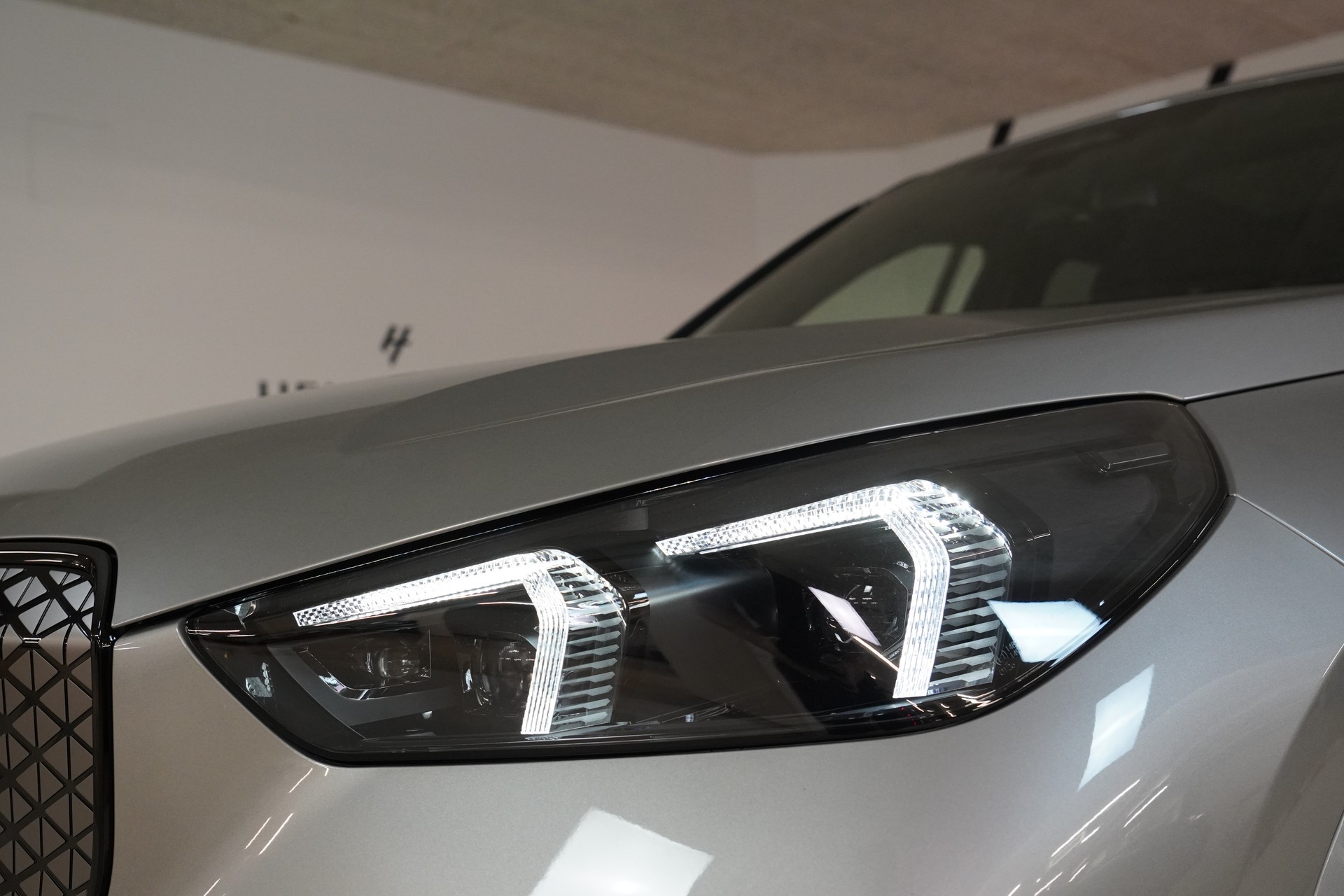 BMW iX1 xDrive 30 M Sport Pro - 9