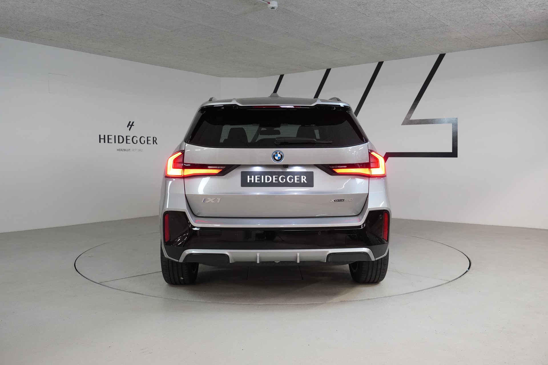 BMW iX1 xDrive 30 M Sport Pro - 6