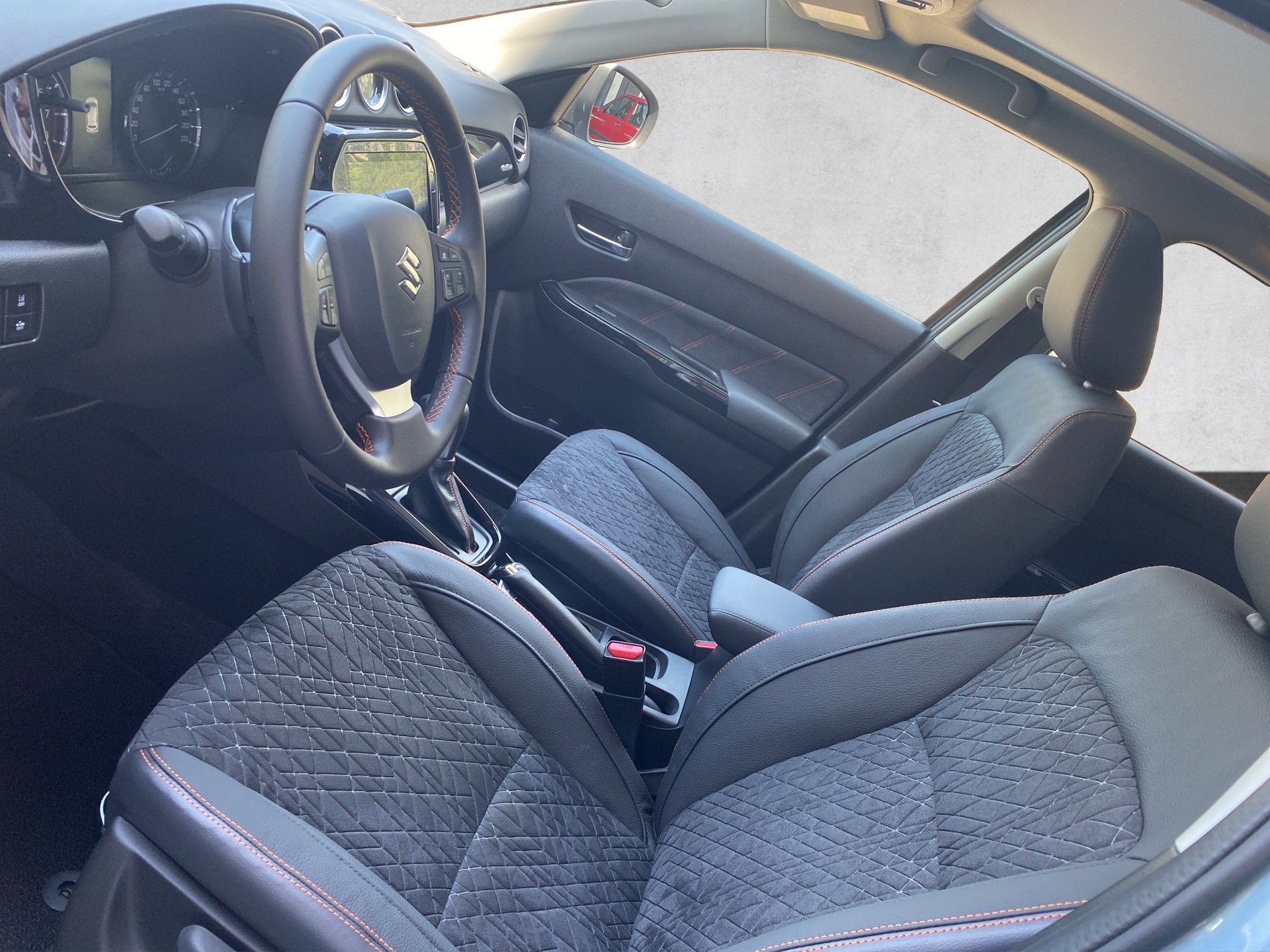 SUZUKI Vitara 1.4 Boosterjet Black Edition Top 4x4 Hybrid Automatic - 7