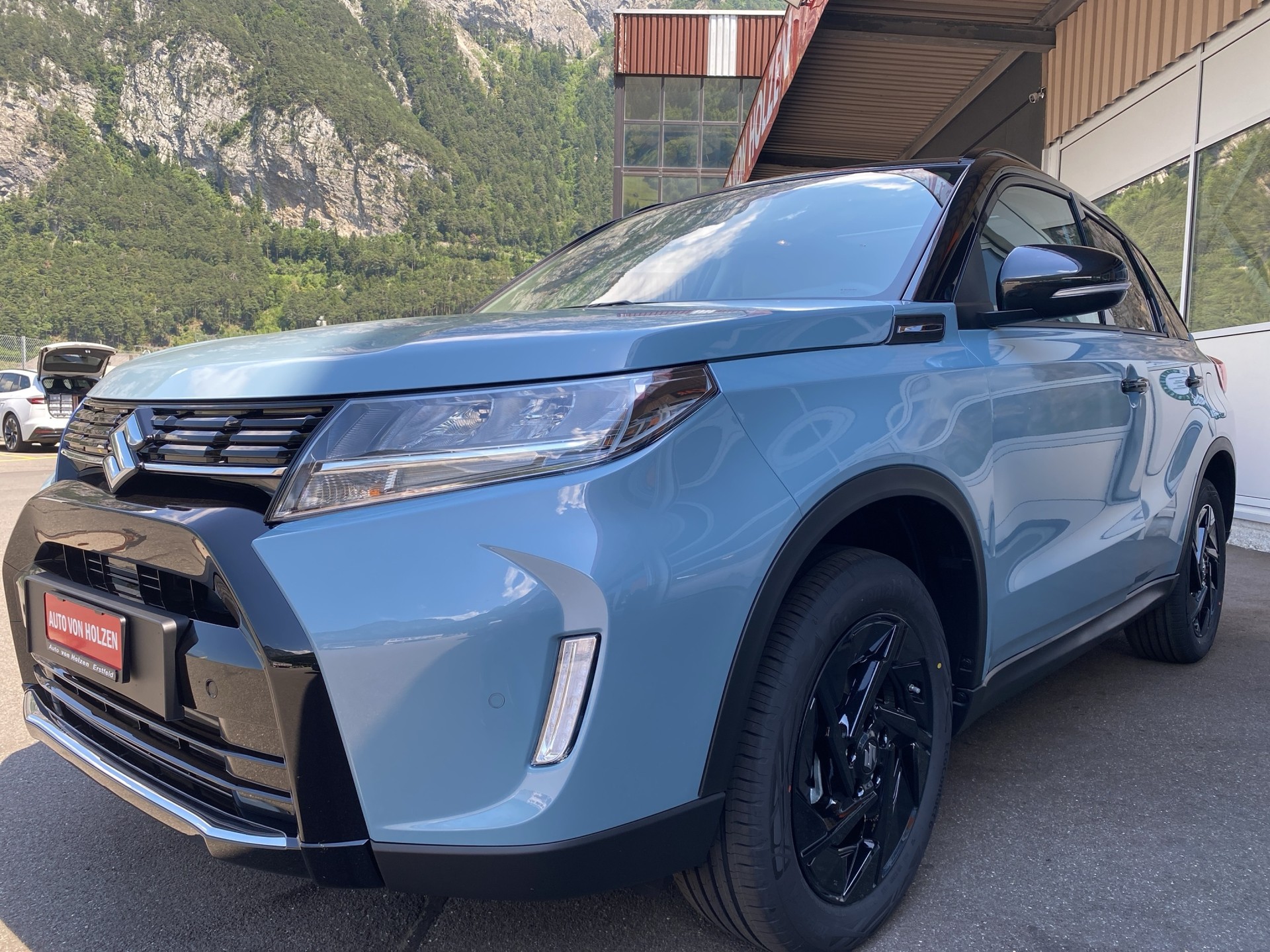 SUZUKI Vitara 1.4 Boosterjet Black Edition Top 4x4 Hybrid Automatic - 18