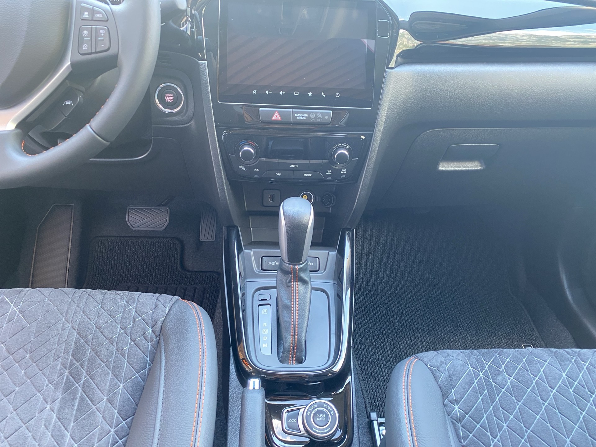 SUZUKI Vitara 1.4 Boosterjet Black Edition Top 4x4 Hybrid Automatic - 10