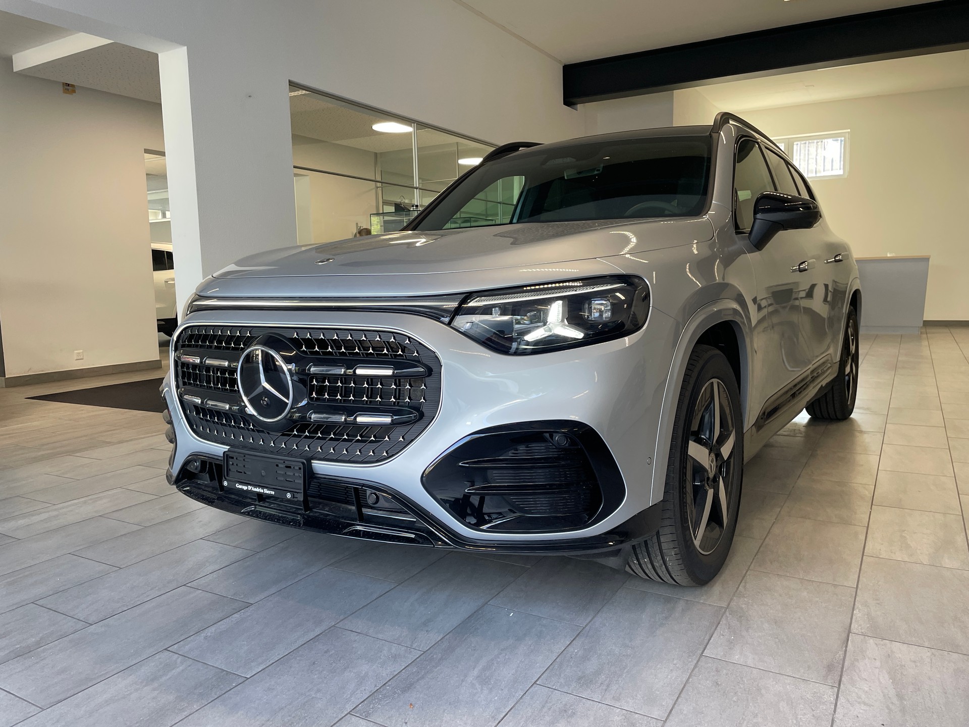 MERCEDES-BENZ GLB 220 4M AMG Line 7places - 2