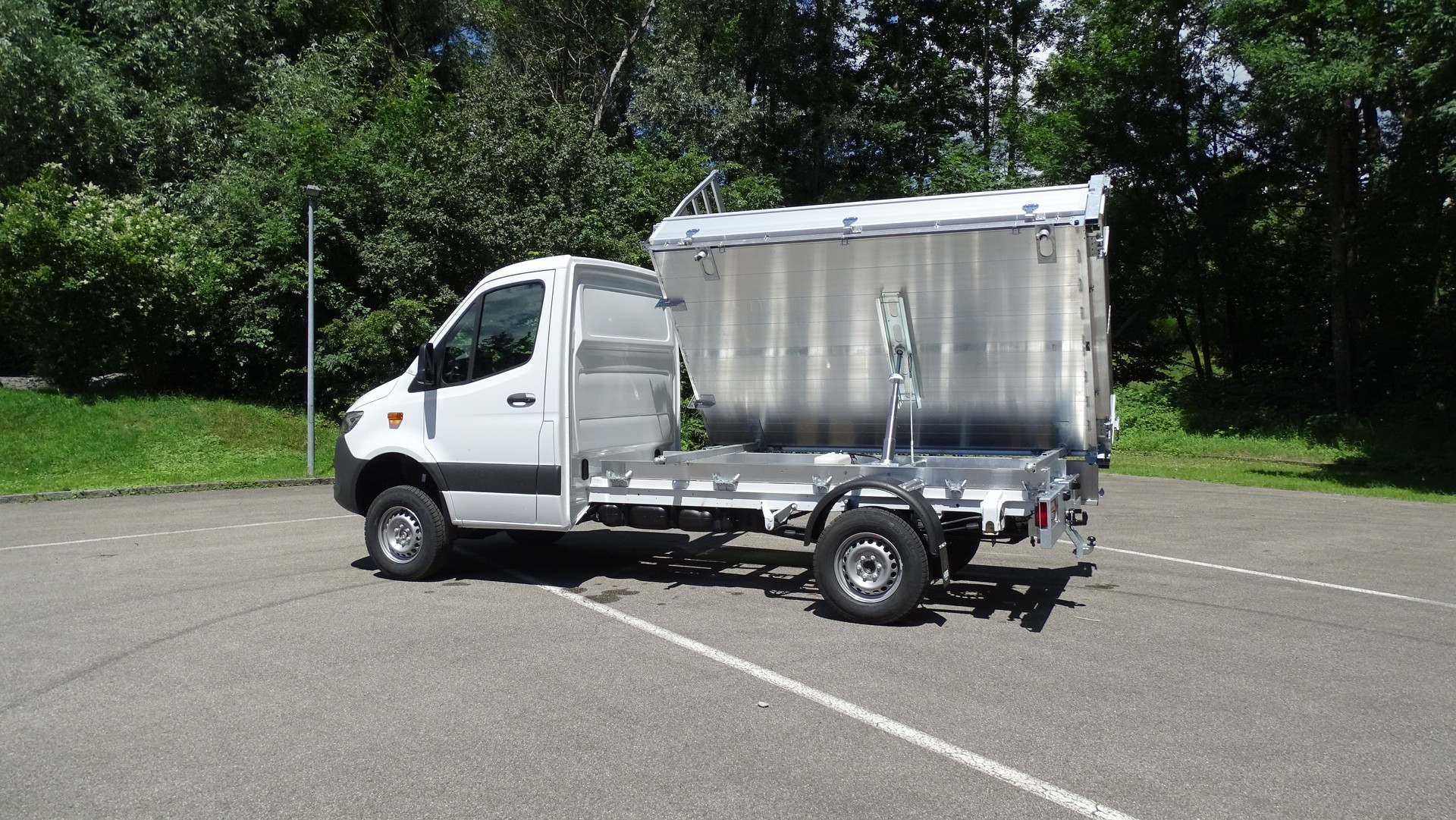 MERCEDES-BENZ Sprinter 319 CDI Standard 9G-TRONIC 4x4 - 6