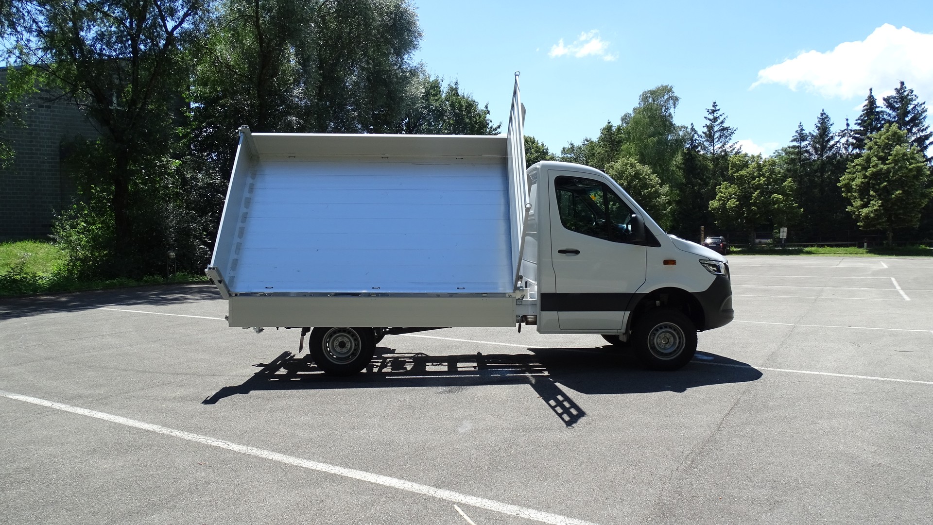 MERCEDES-BENZ Sprinter 319 CDI Standard 9G-TRONIC 4x4 - 7