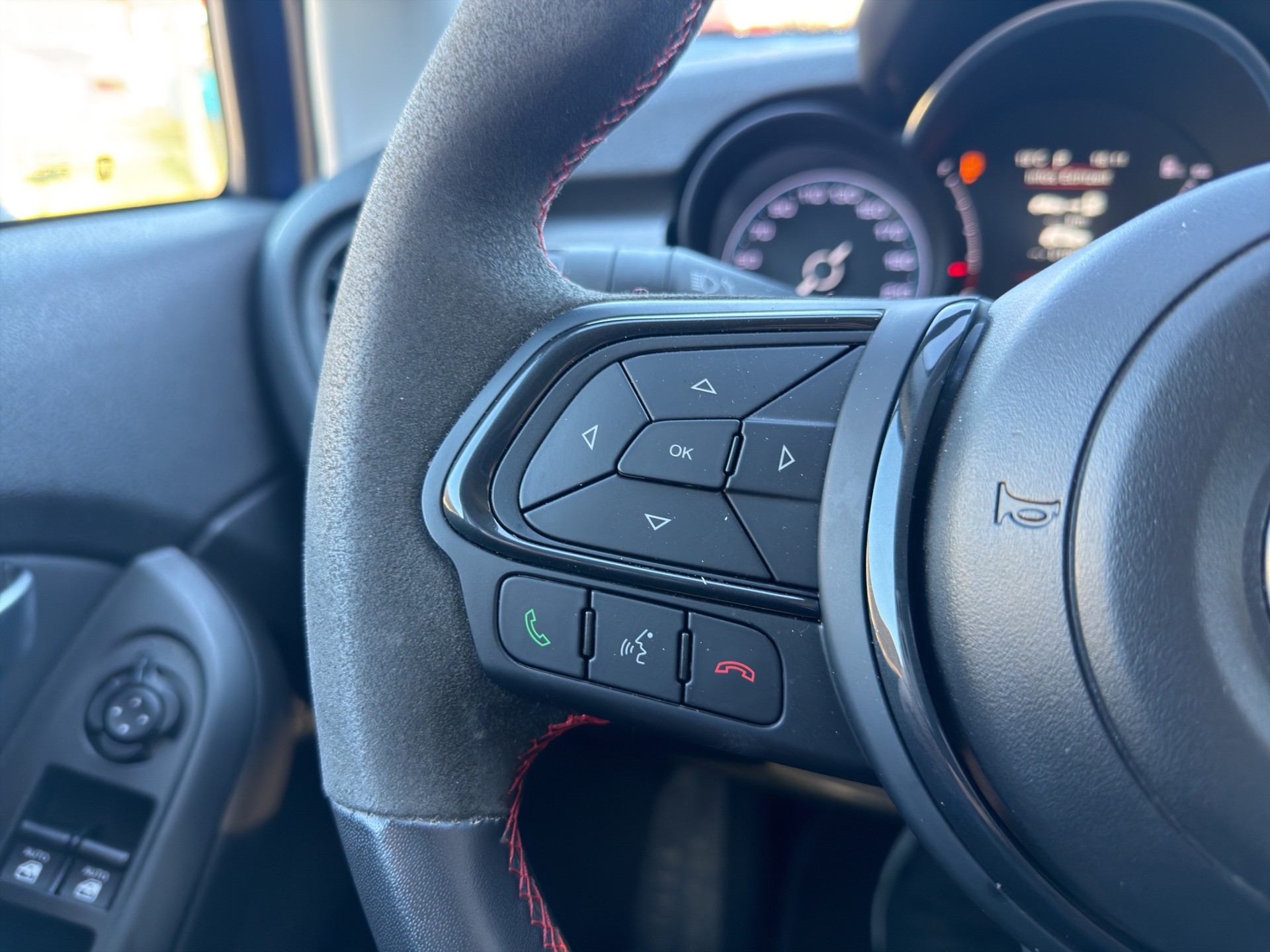 FIAT 500 X 1.5 Hybrid Sport - 25