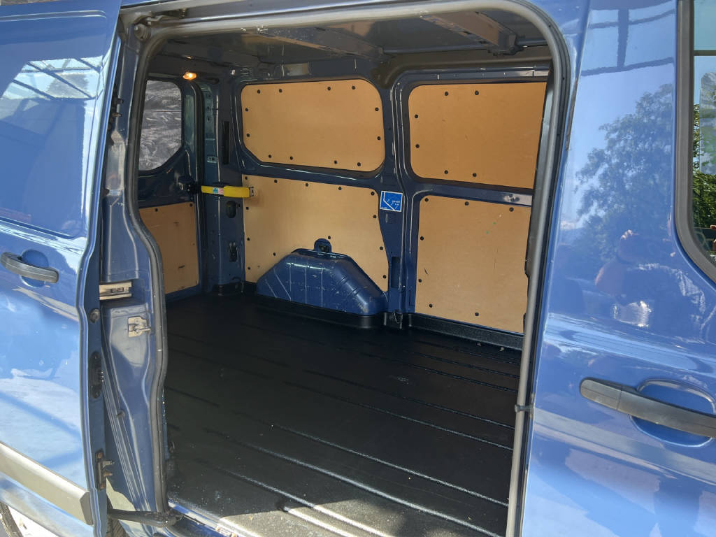 FORD Transit Custom Van 270 L1 2.2 TDCi 100 Trend - 9
