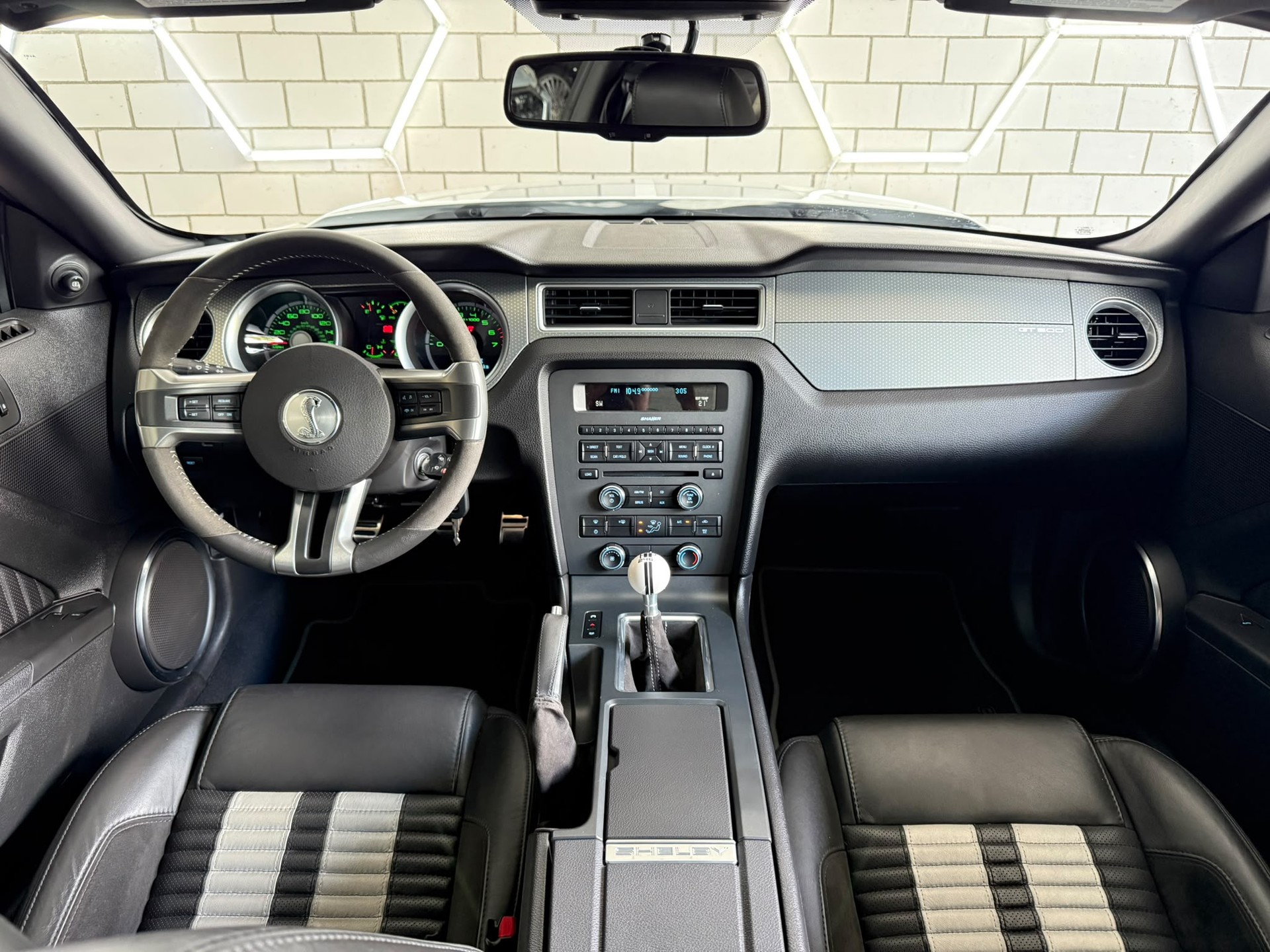 FORD Mustang Shelby GT500 - 8