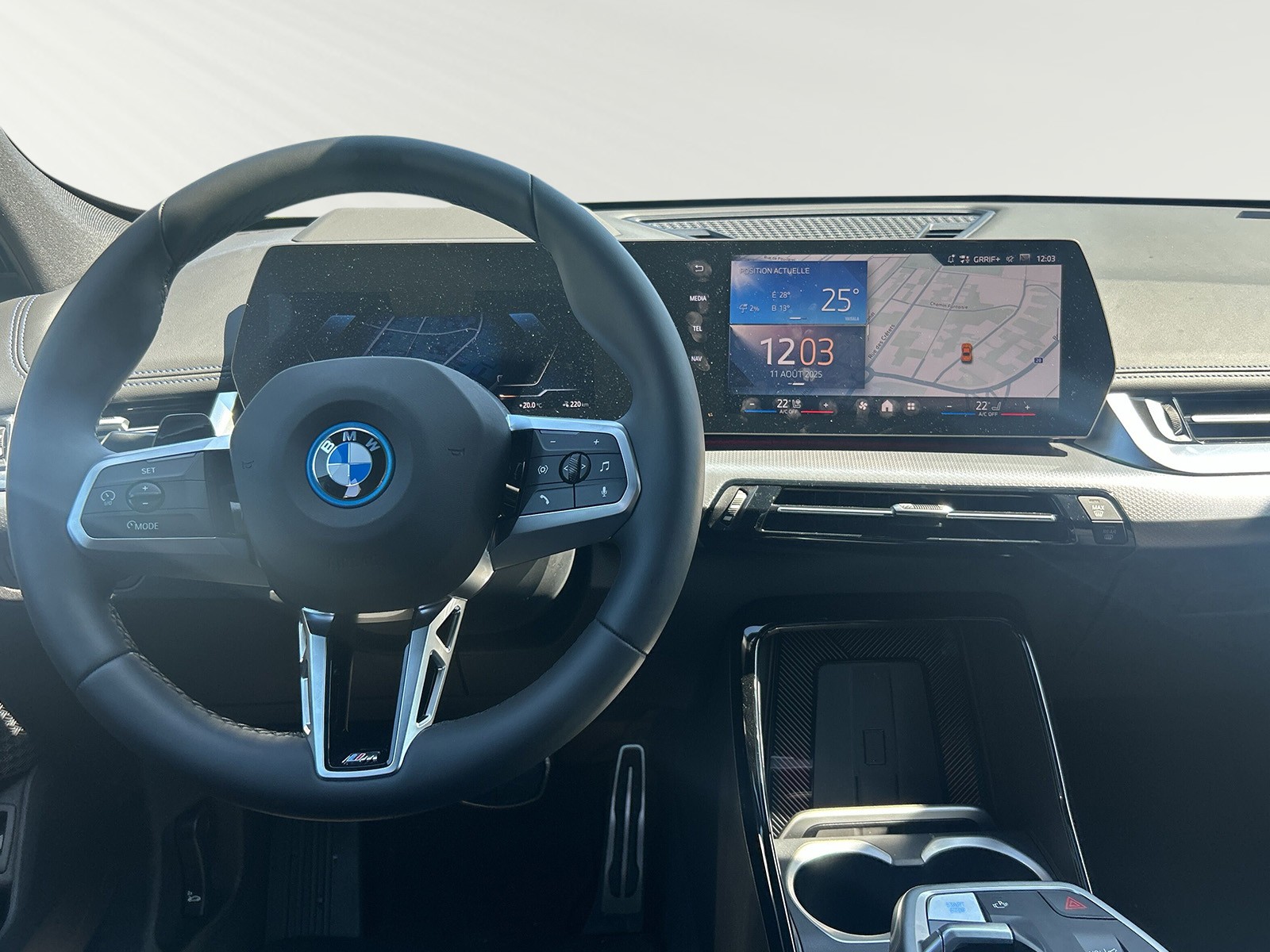 BMW iX1 xDrive 30 M Sport Pro - 5