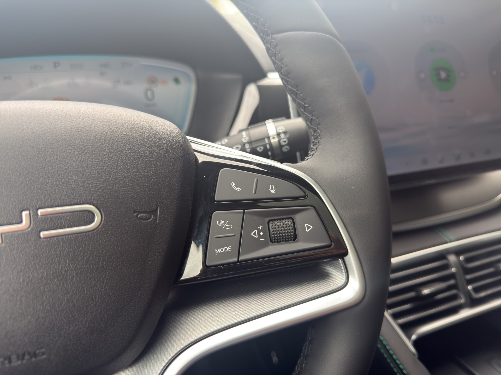 BYD Seal U DM-i Design AWD - 17