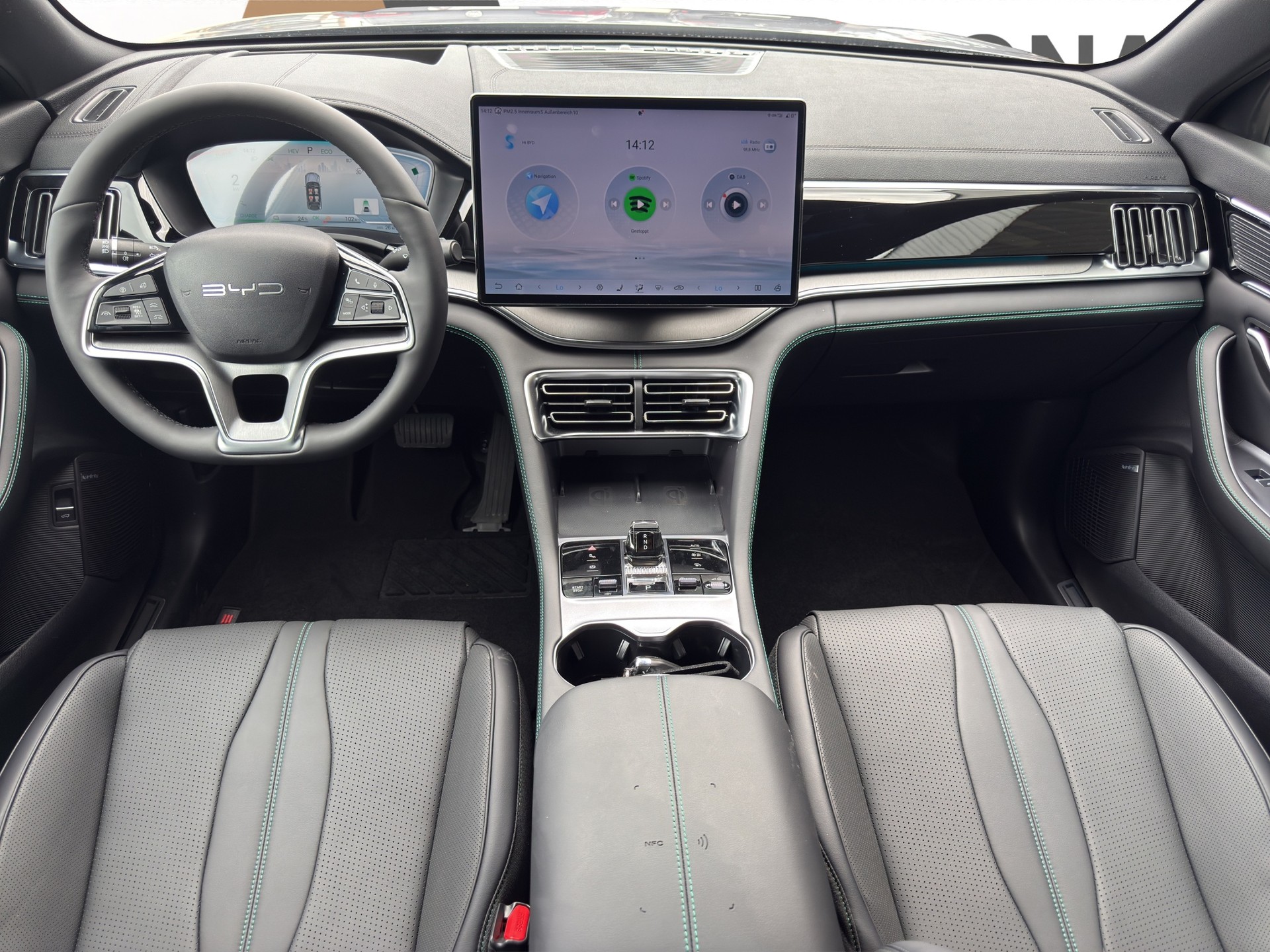 BYD Seal U DM-i Design AWD - 3
