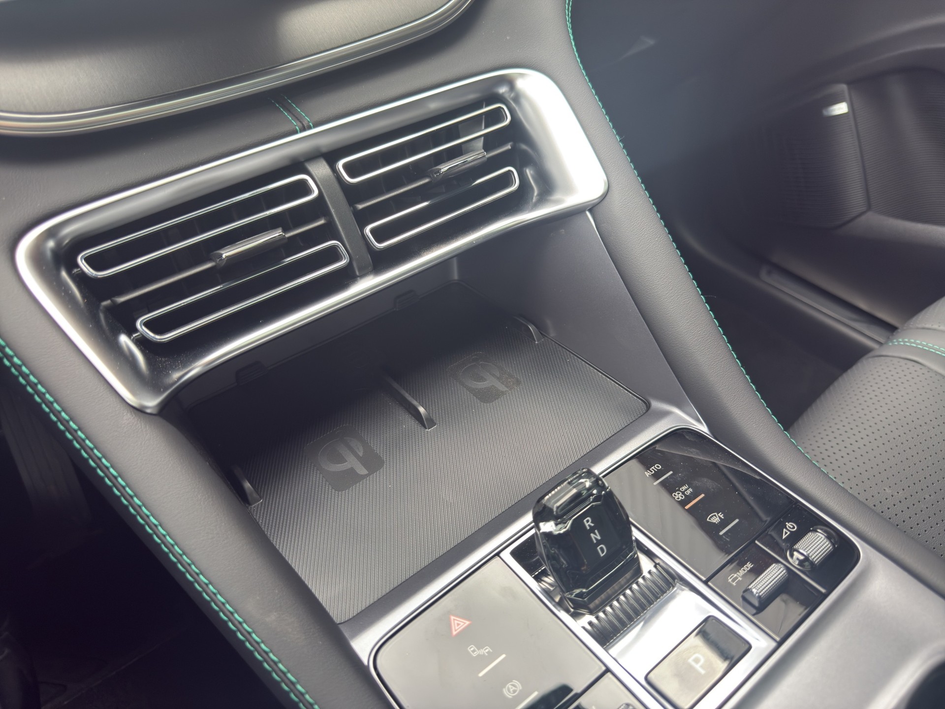 BYD Seal U DM-i Design AWD - 18
