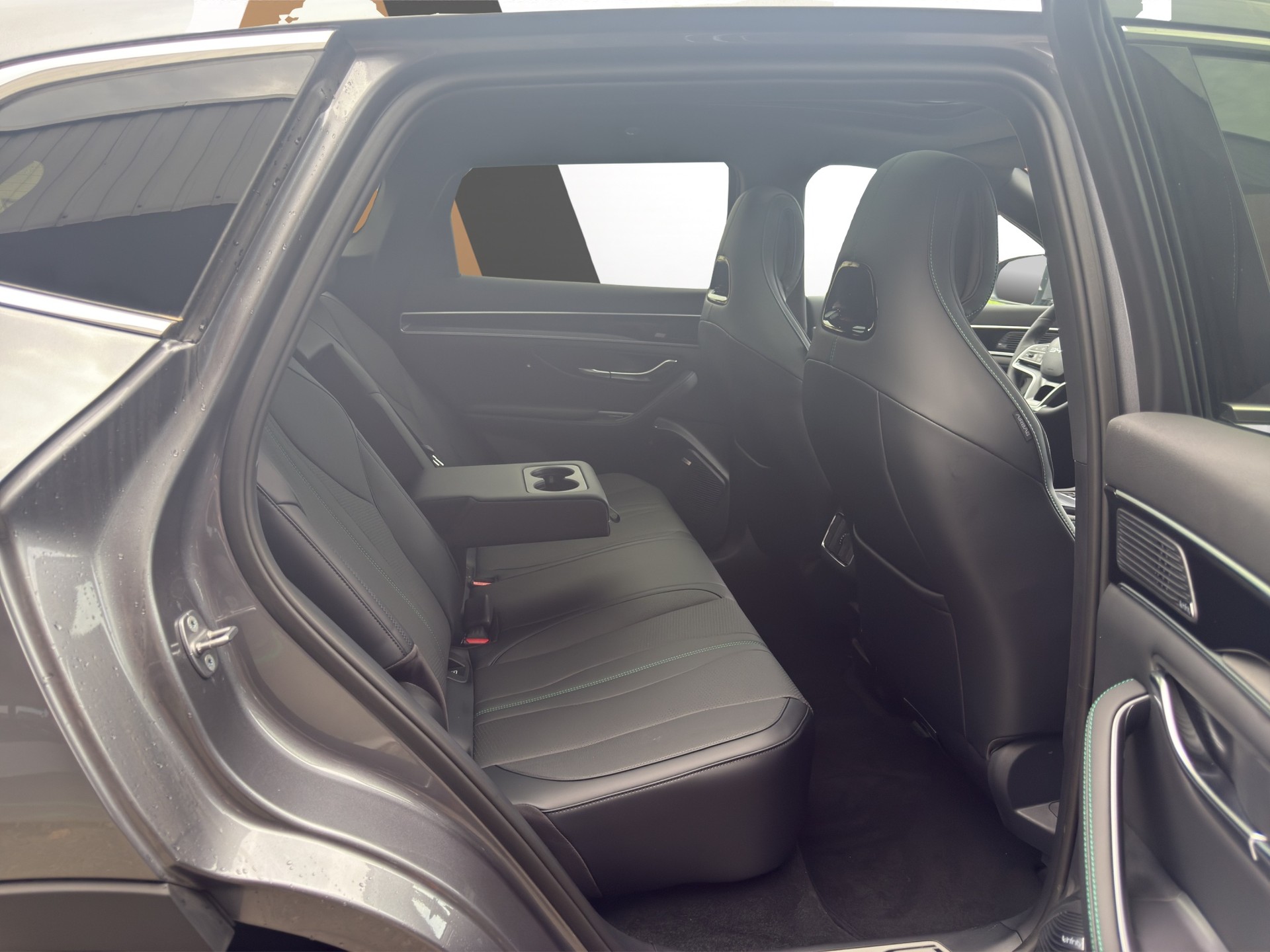 BYD Seal U DM-i Design AWD - 5