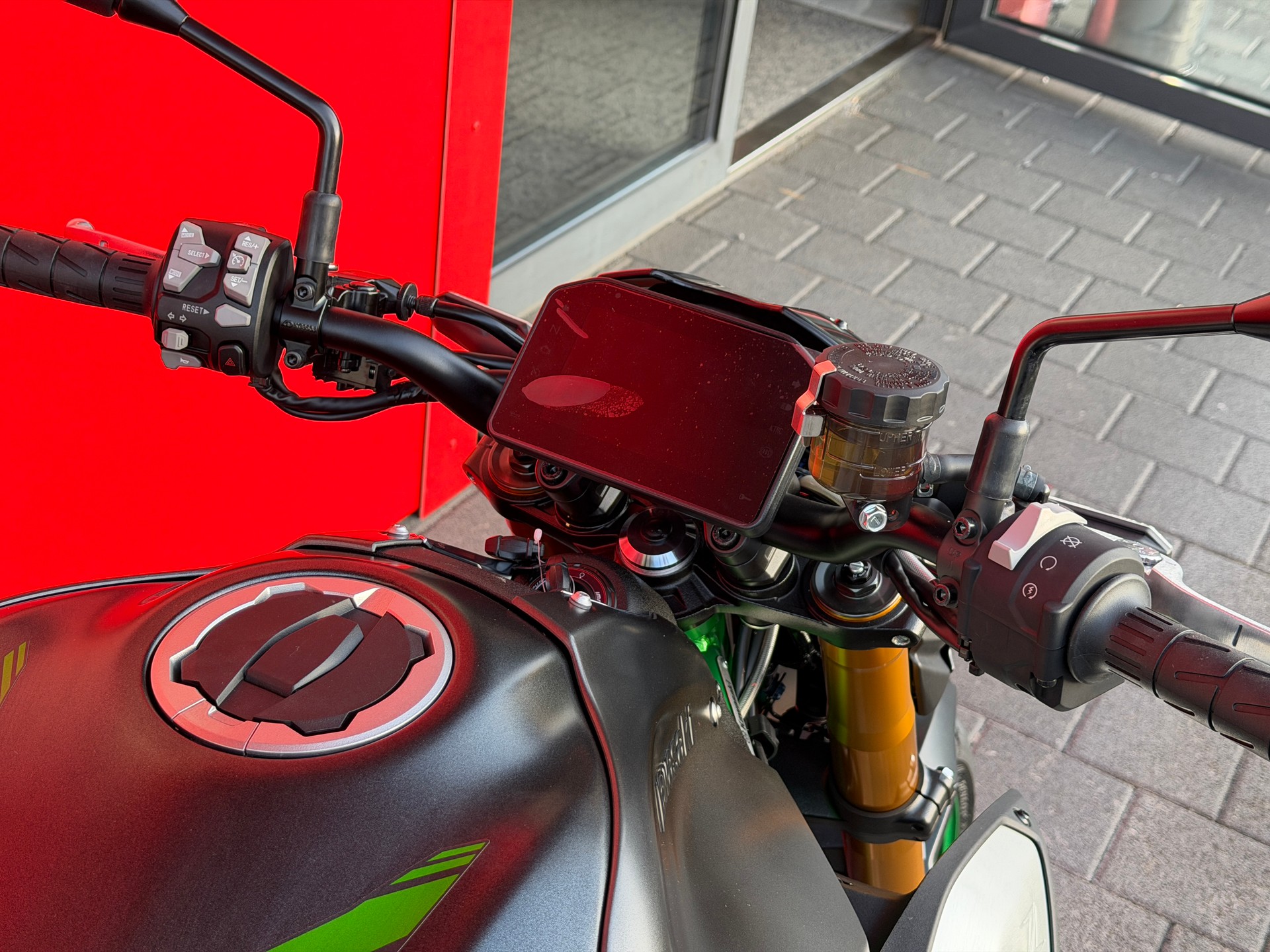 KAWASAKI Z 900 SE - 8