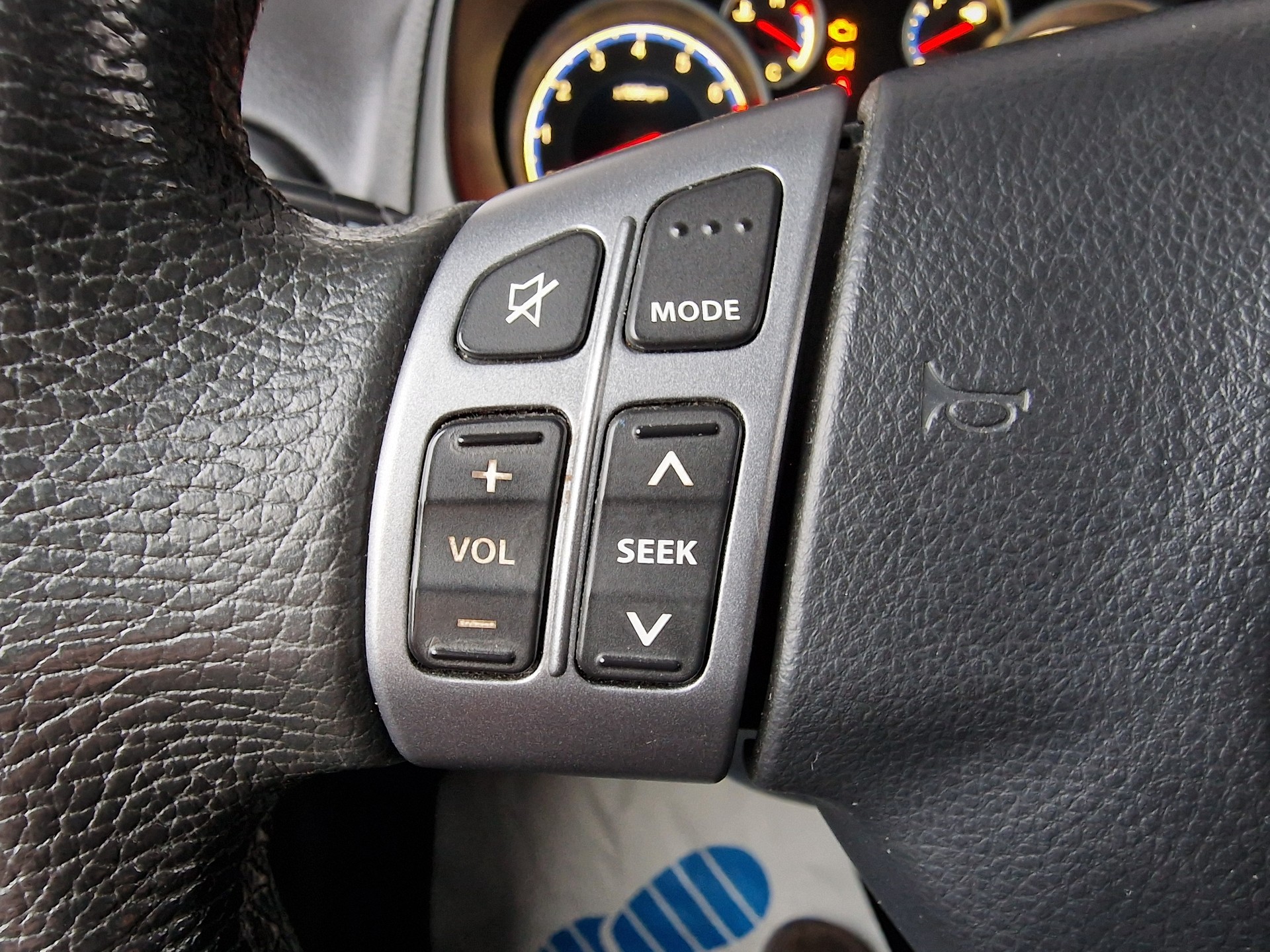 SUZUKI SX4 1.6 16V GL Top 4WD MFK Neu 12Mt Gara - 14