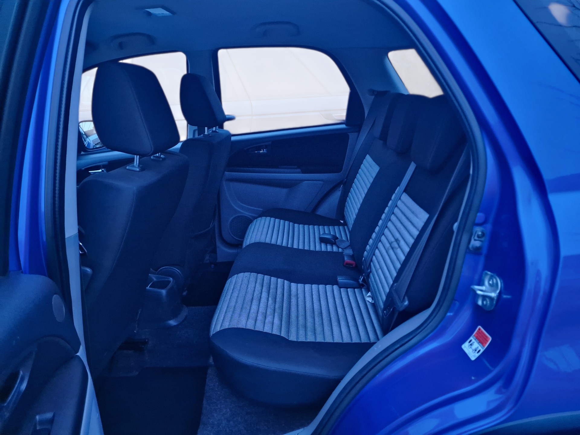 SUZUKI SX4 1.6 16V GL Top 4WD MFK Neu 12Mt Gara - 12