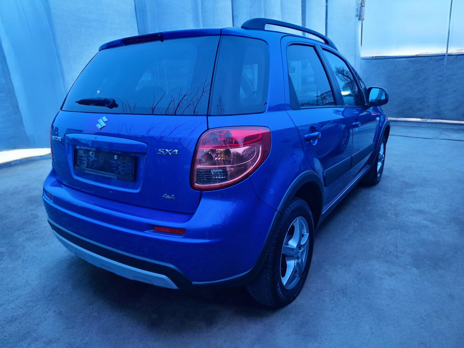 SUZUKI SX4 1.6 16V GL Top 4WD MFK Neu 12Mt Gara - 8