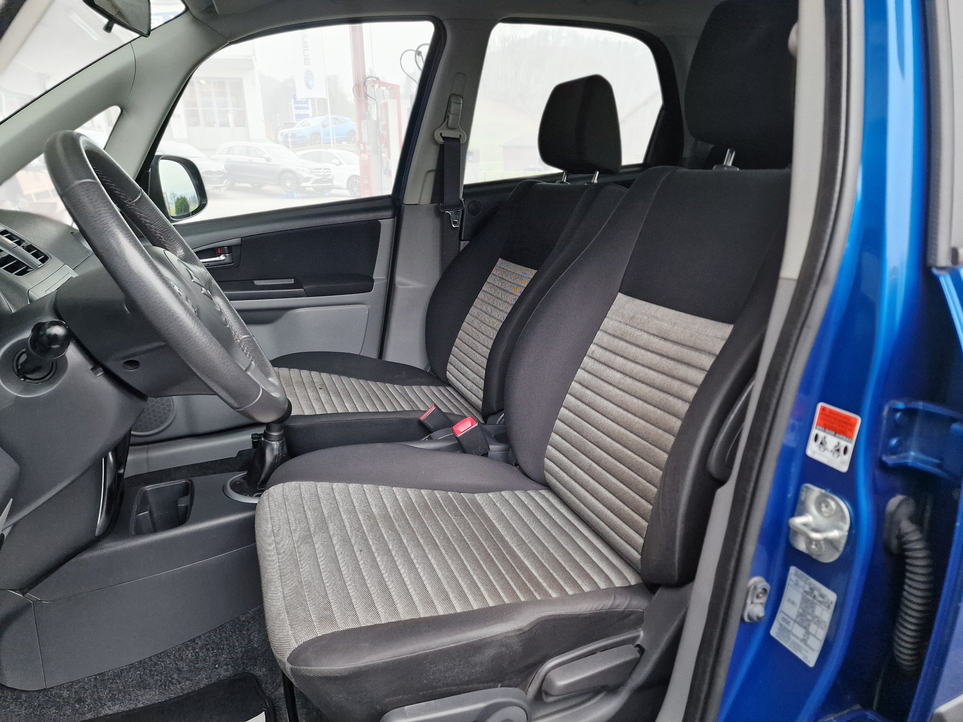 SUZUKI SX4 1.6 16V GL Top 4WD MFK Neu 12Mt Gara - 10