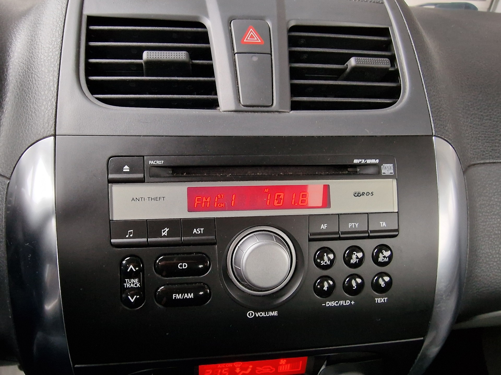 SUZUKI SX4 1.6 16V GL Top 4WD MFK Neu 12Mt Gara - 18