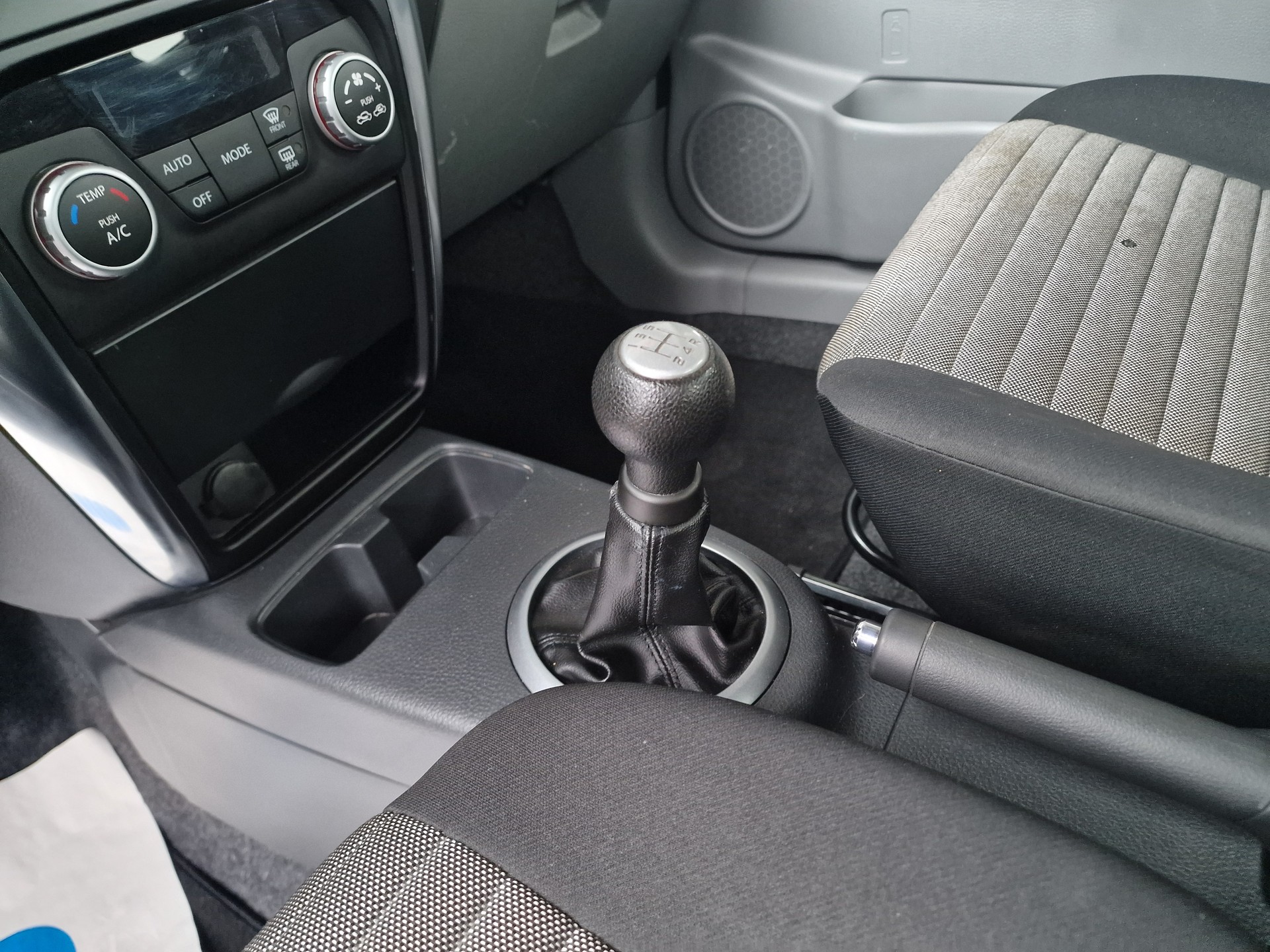 SUZUKI SX4 1.6 16V GL Top 4WD MFK Neu 12Mt Gara - 15