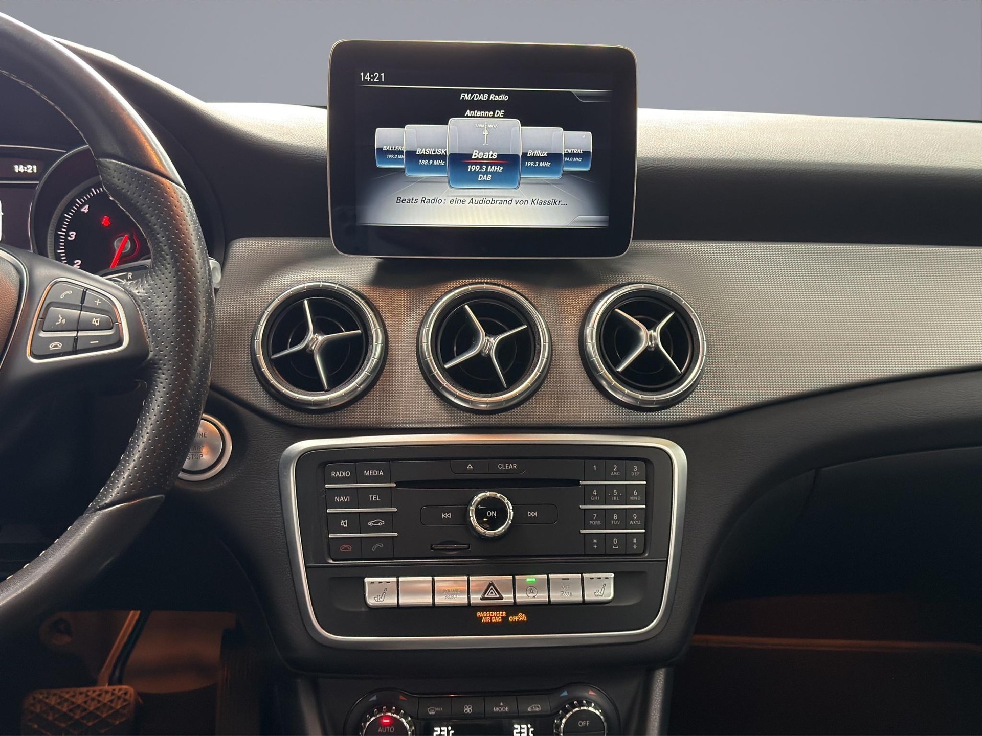 MERCEDES-BENZ CLA 220 Urban 4m Shooting Brake - 13