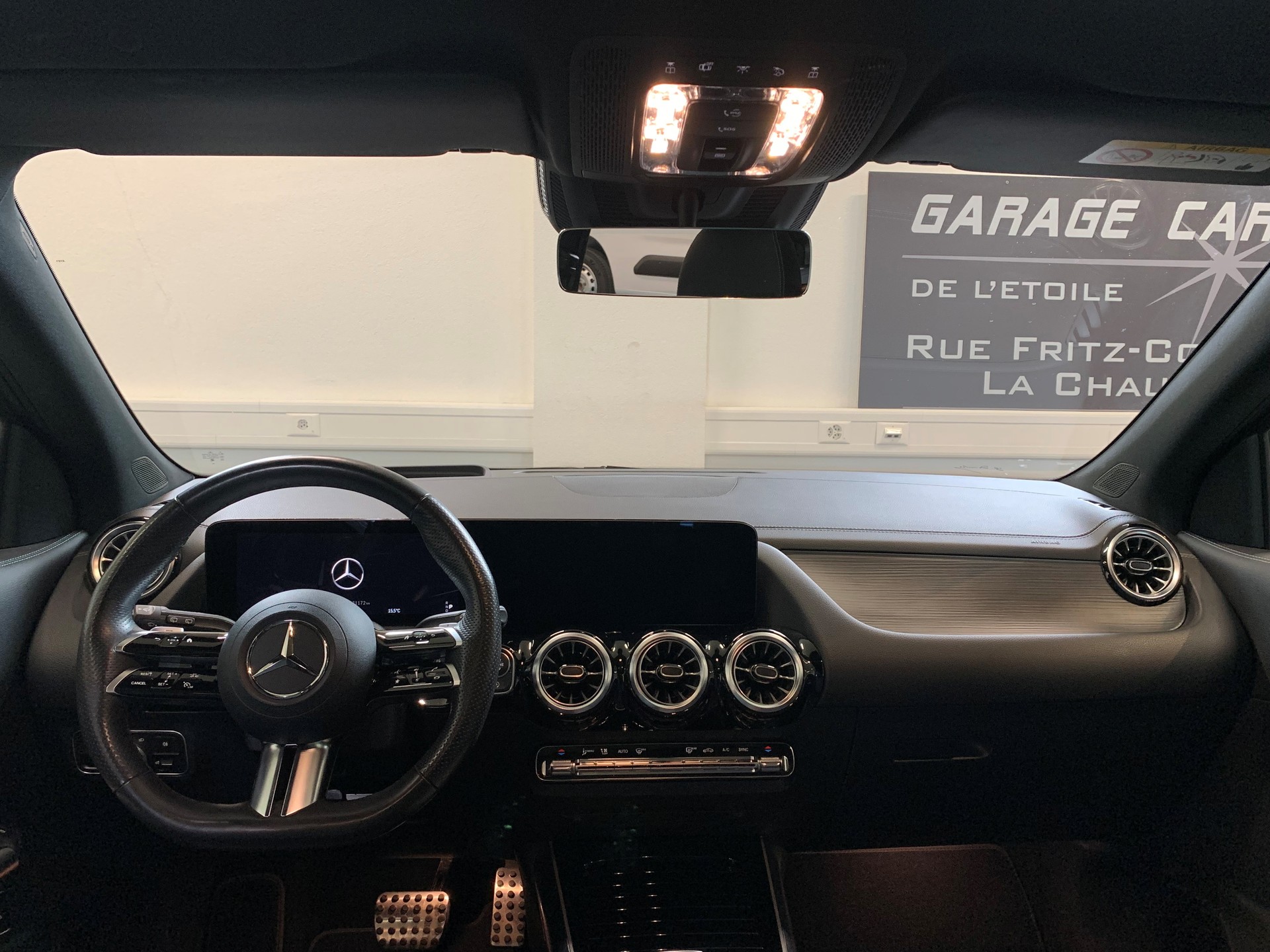 MERCEDES-BENZ GLA 250 4Matic 8G-DCT - 12