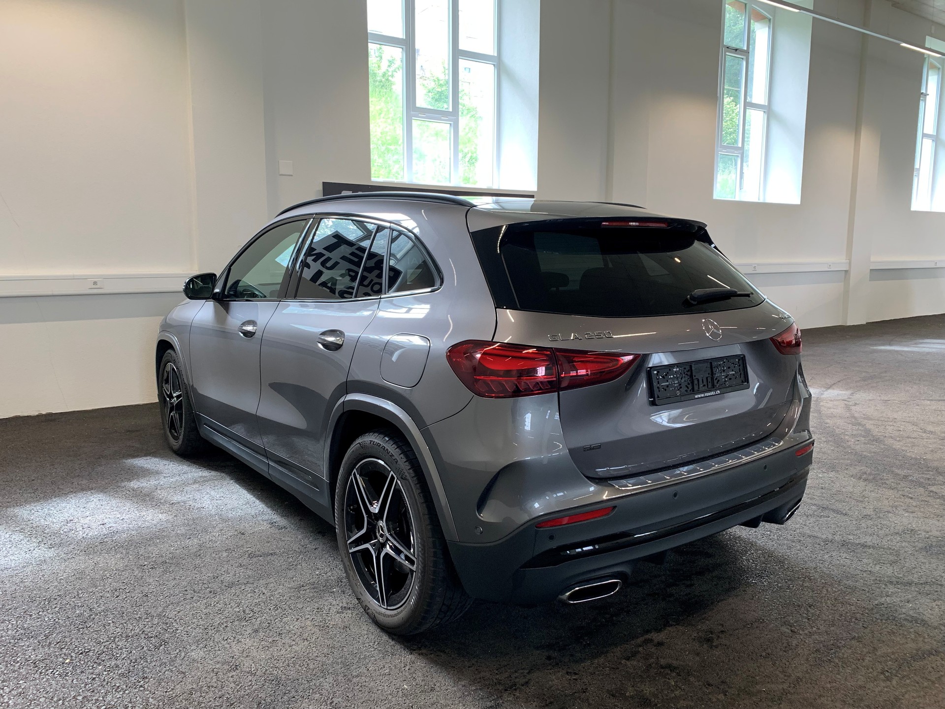 MERCEDES-BENZ GLA 250 4Matic 8G-DCT - 6