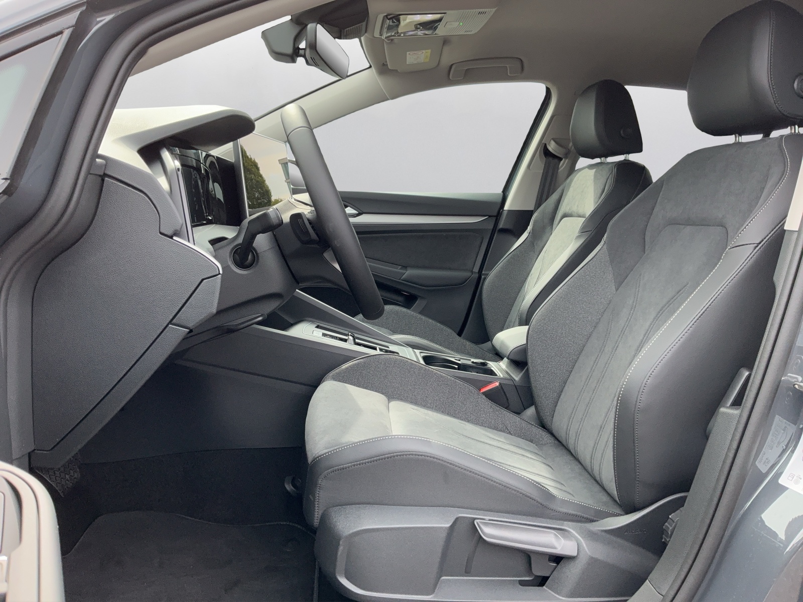 VW Golf 1.5 e TSI mHEV United DSG - 10