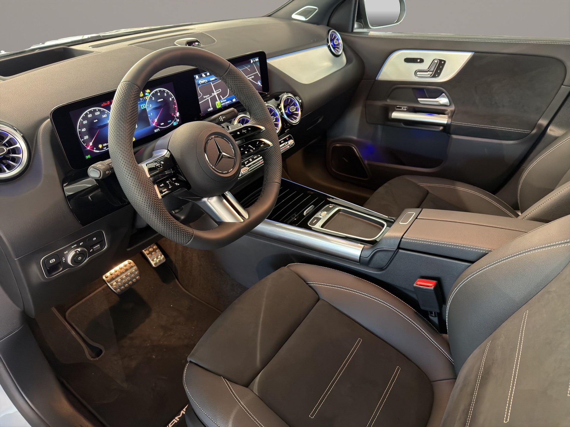 MERCEDES-BENZ GLA 250 4Matic 8G-DCT Swiss Star - 9