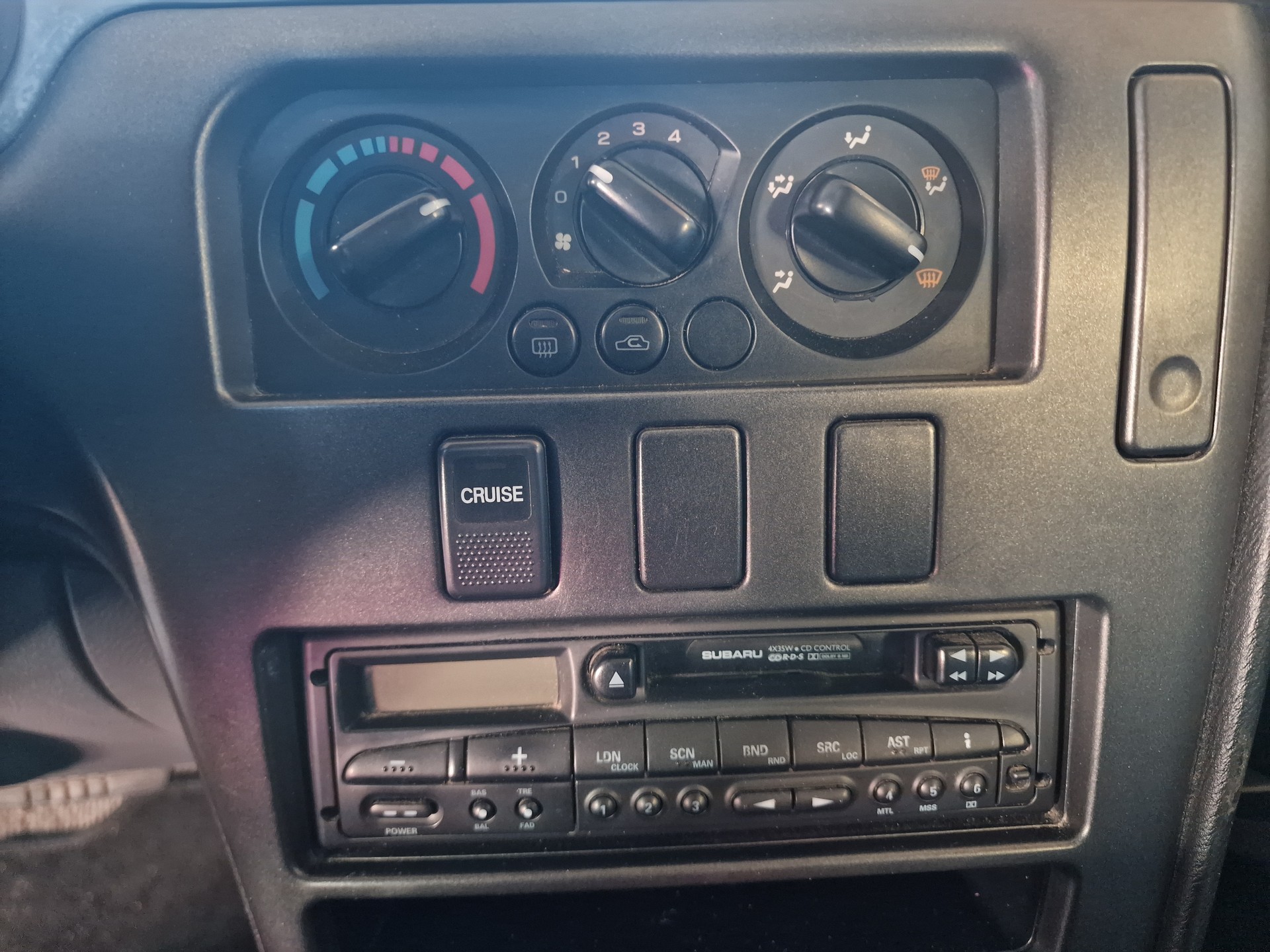 SUBARU Legacy 2.0 Swiss A 12Mt Garantie MFK Neu - 10