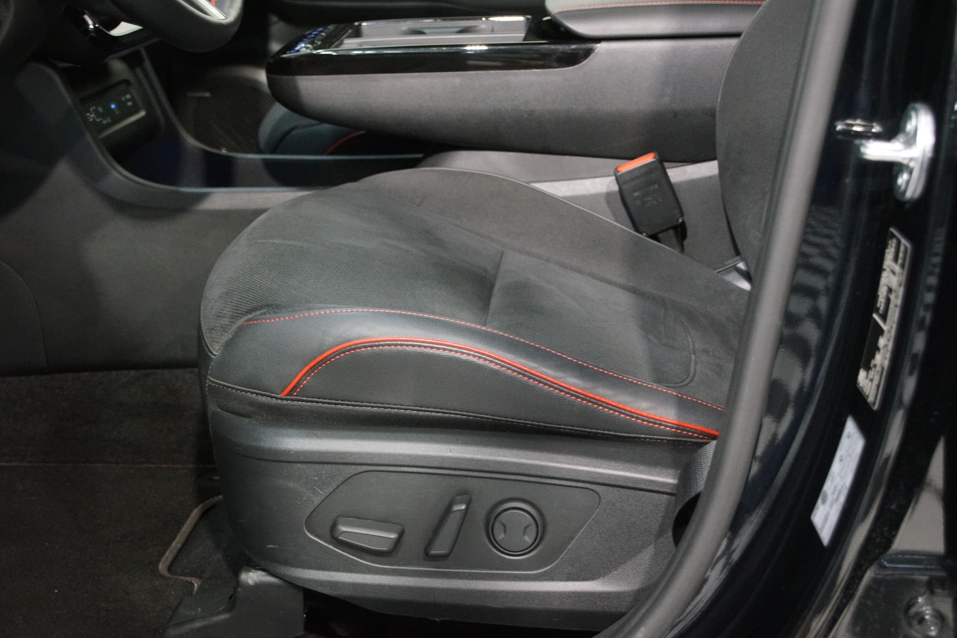 HYUNDAI Tucson 1.6 TGDI 48V N Line LUX pack *swiss* 4WD DCT - 19