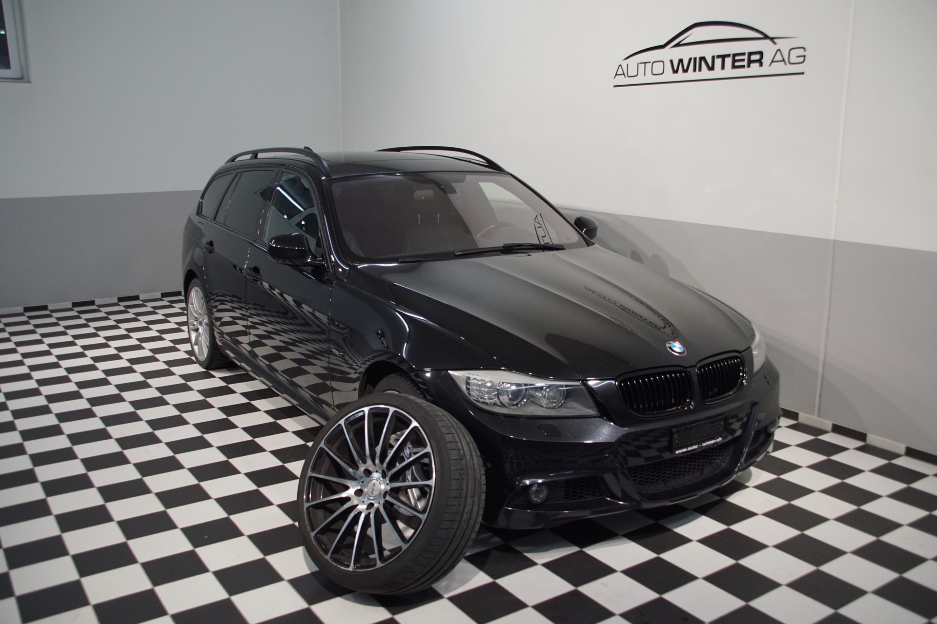 BMW 335i xDrive Touring Steptronic