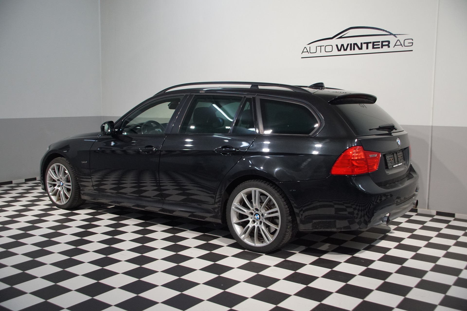 BMW 335i xDrive Touring Steptronic - 9