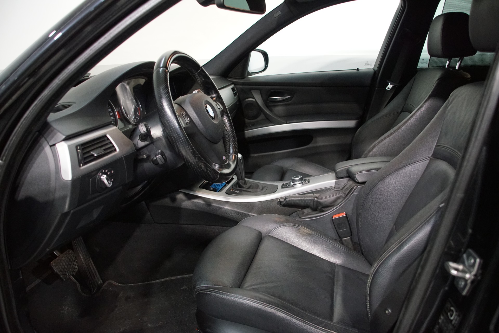 BMW 335i xDrive Touring Steptronic - 13