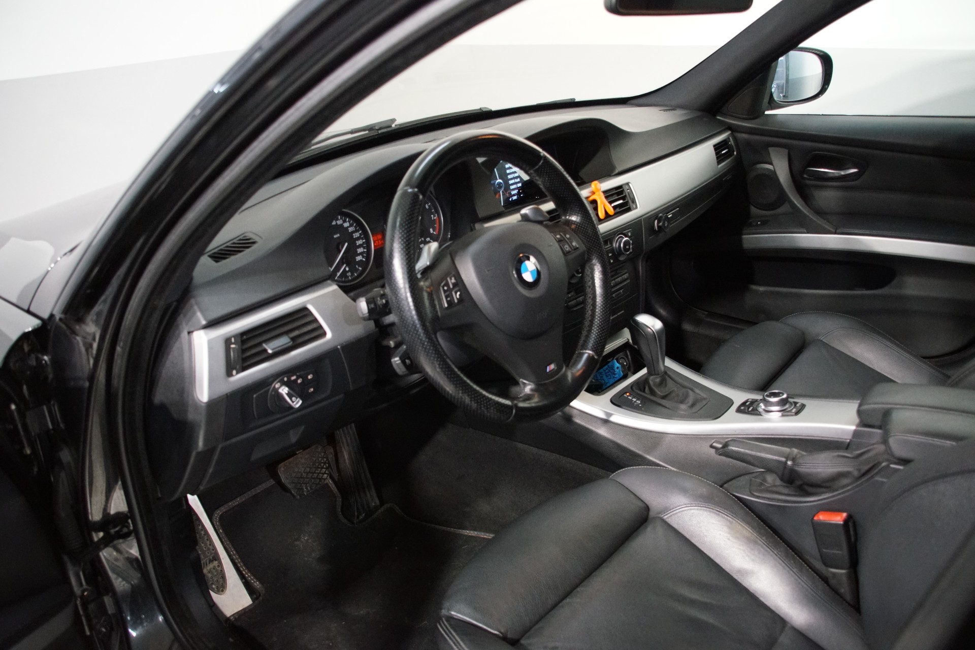 BMW 335i xDrive Touring Steptronic - 12