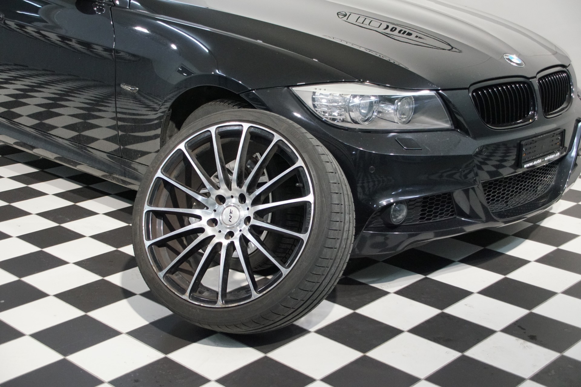 BMW 335i xDrive Touring Steptronic - 2