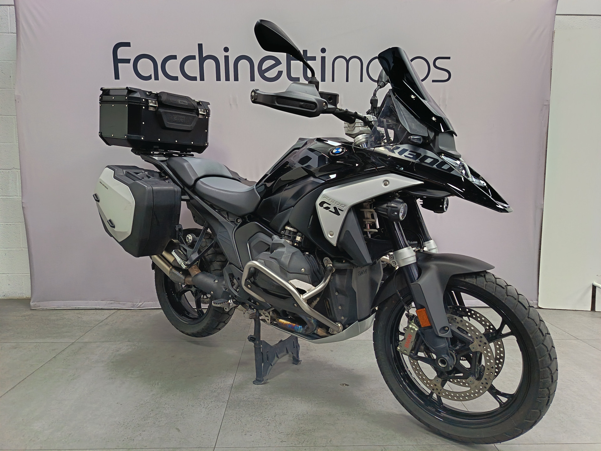 BMW R 1300 GS Triple Black - 2