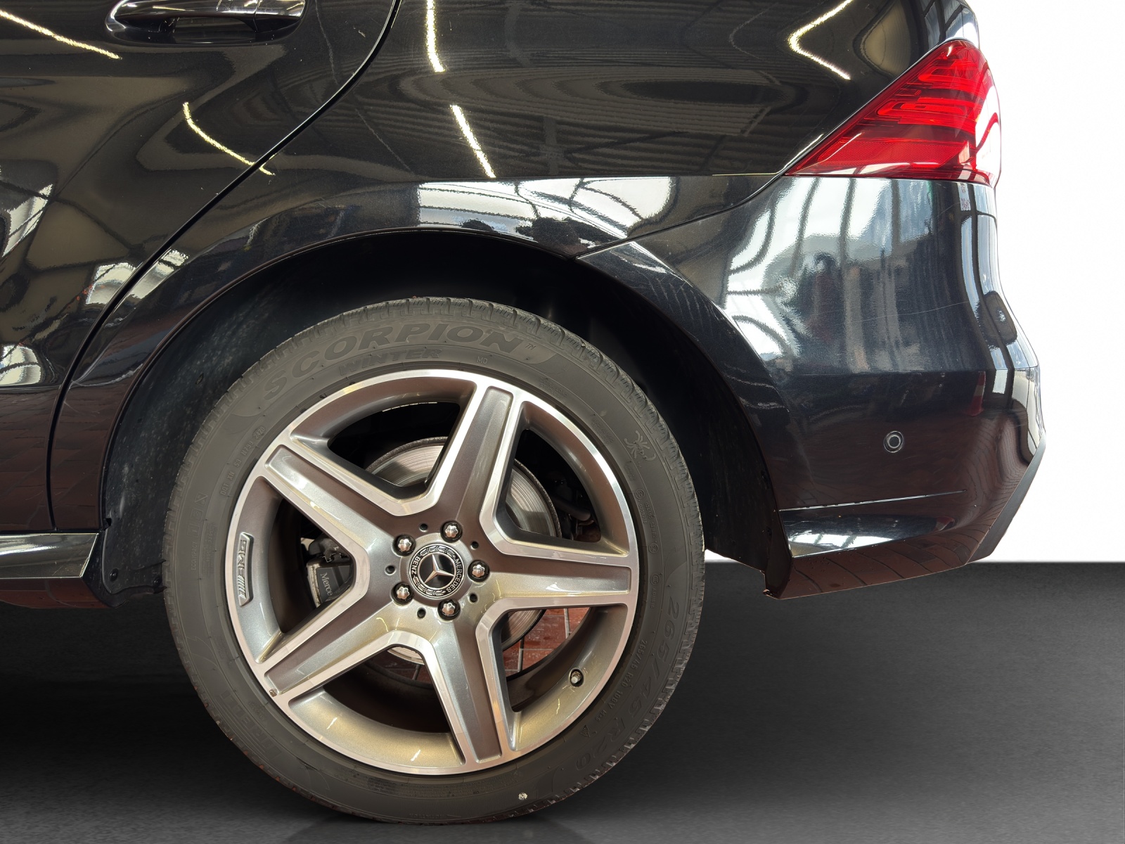 MERCEDES-BENZ GLE 350 d Executive 4M - 23