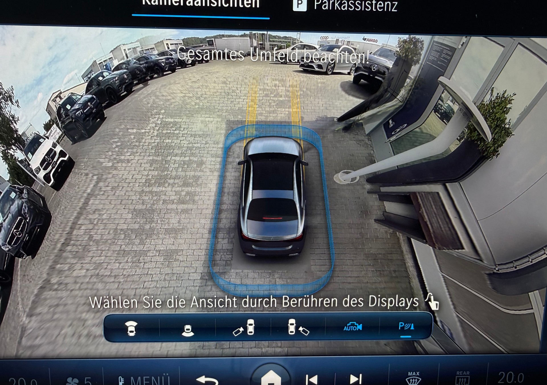 MERCEDES-BENZ E 200 AMG Line 9G-Tronic 4Matic - 12