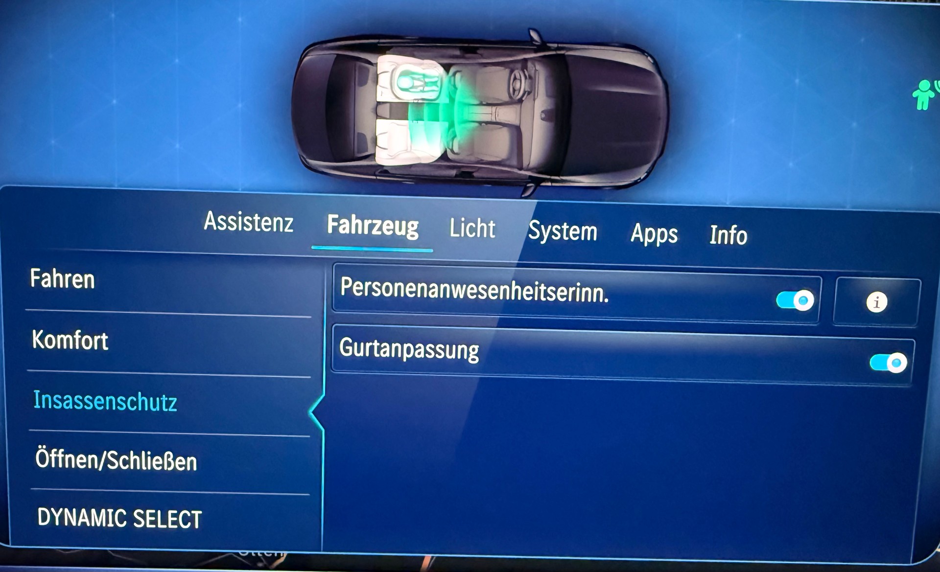 MERCEDES-BENZ E 200 AMG Line 9G-Tronic 4Matic - 16