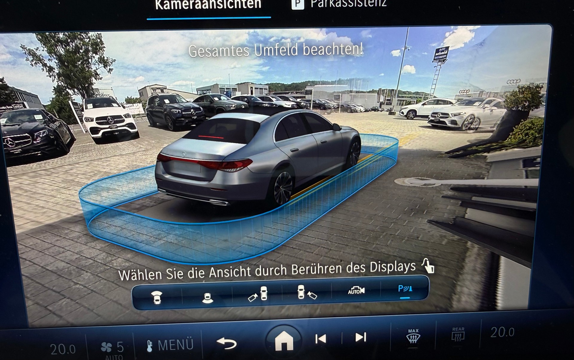 MERCEDES-BENZ E 200 AMG Line 9G-Tronic 4Matic - 13